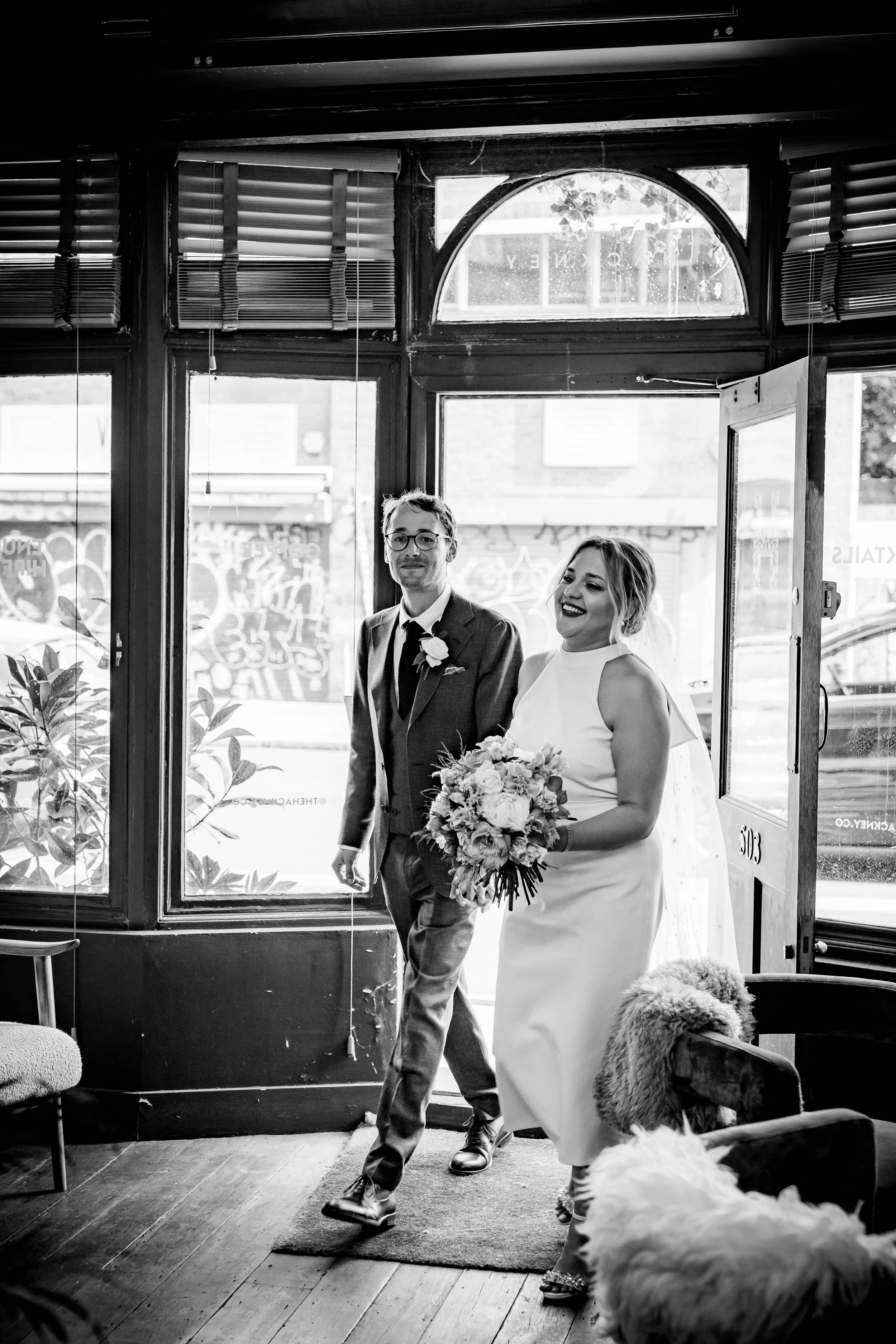 0157_Irem&Rob_Hackney Town Hall_Hackney Coffee Company_16.7.22_DSC08612.JPG