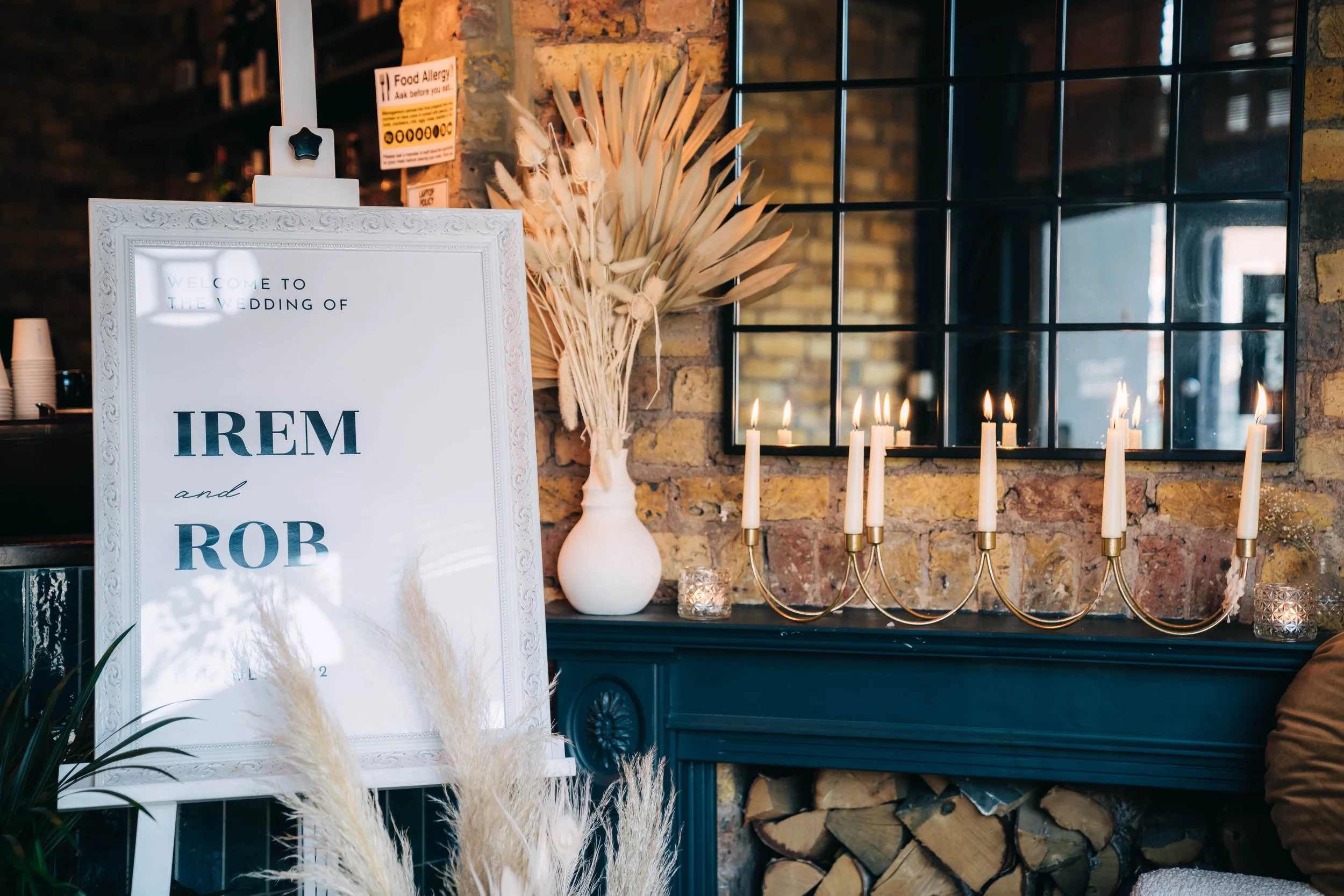 0170_Irem&Rob_Hackney Town Hall_Hackney Coffee Company_16.7.22_DSC08775.JPG