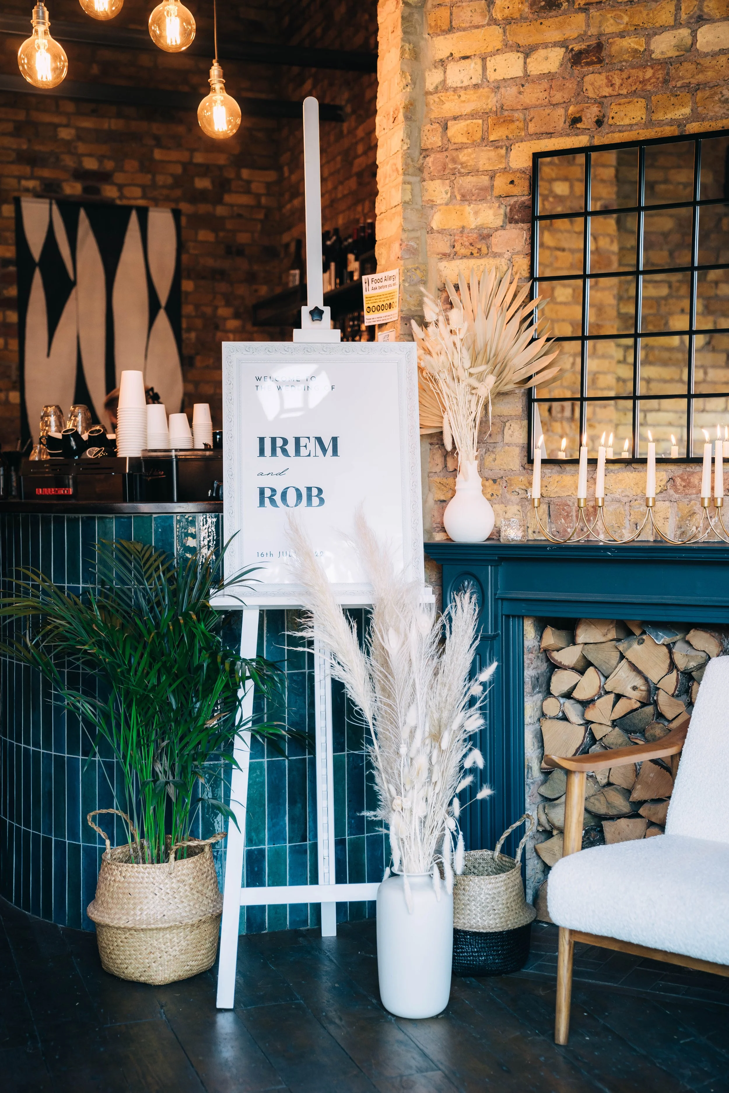 0176_Irem&Rob_Hackney Town Hall_Hackney Coffee Company_16.7.22_DSC08767.JPG