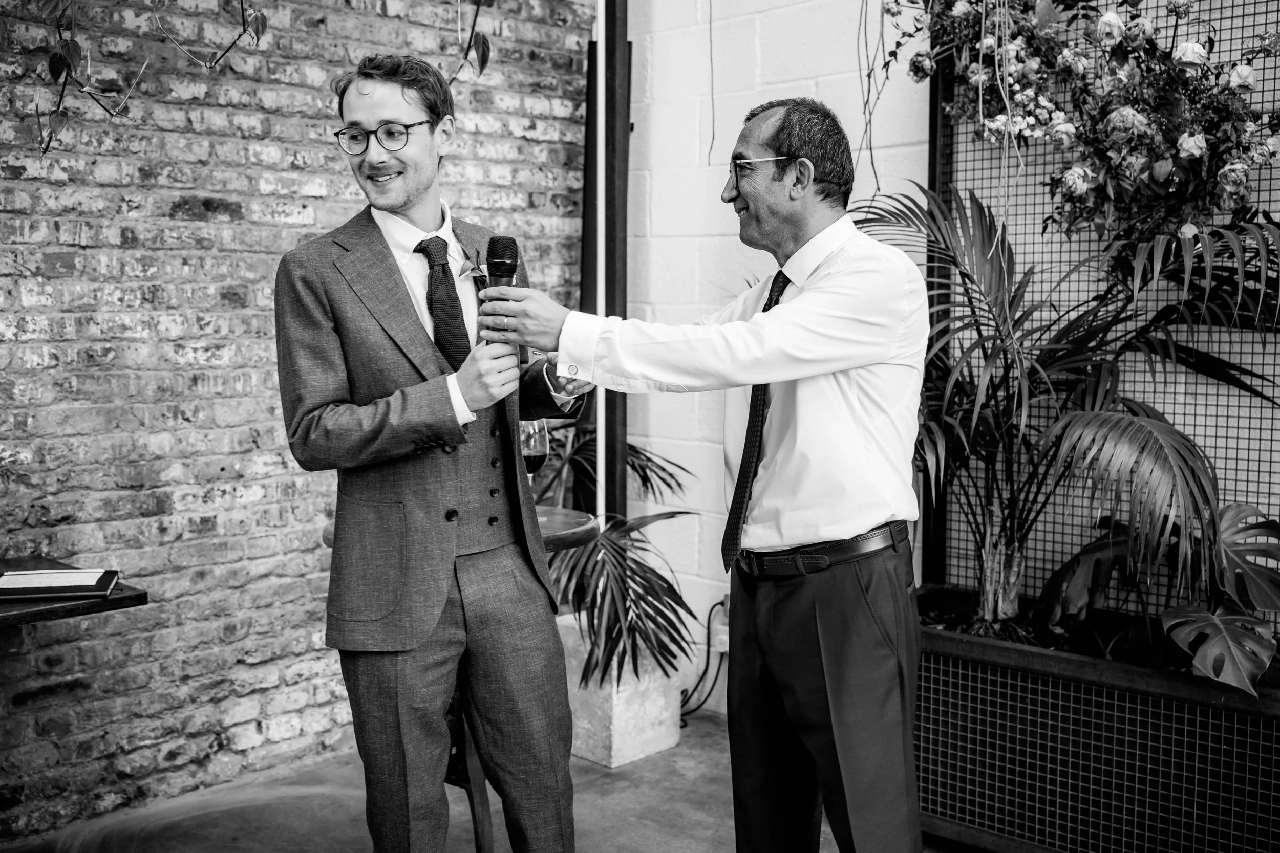 0196_Irem&Rob_Hackney Town Hall_Hackney Coffee Company_16.7.22_DSC09007.JPG