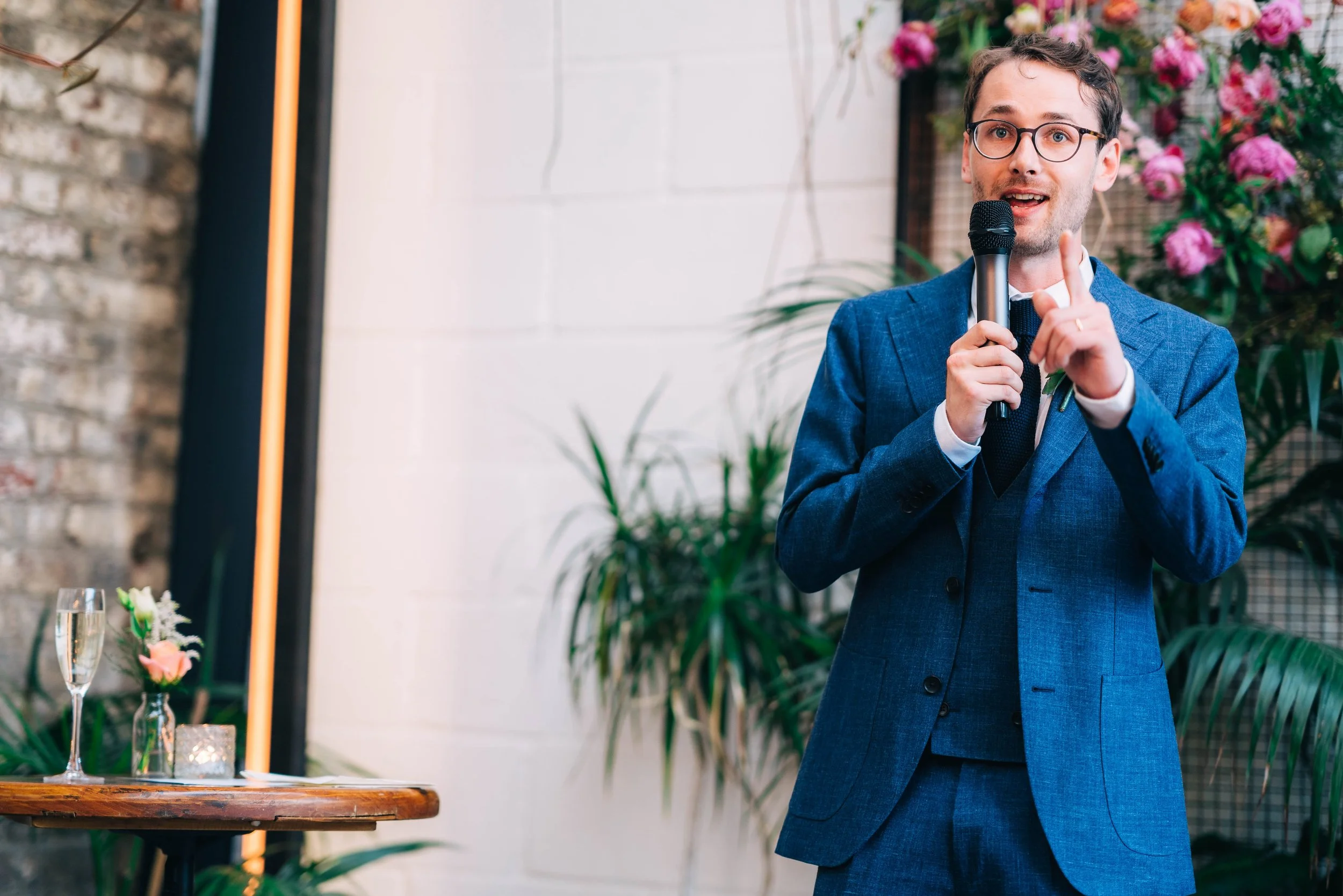 0199_Irem&Rob_Hackney Town Hall_Hackney Coffee Company_16.7.22_DSC03650.JPG