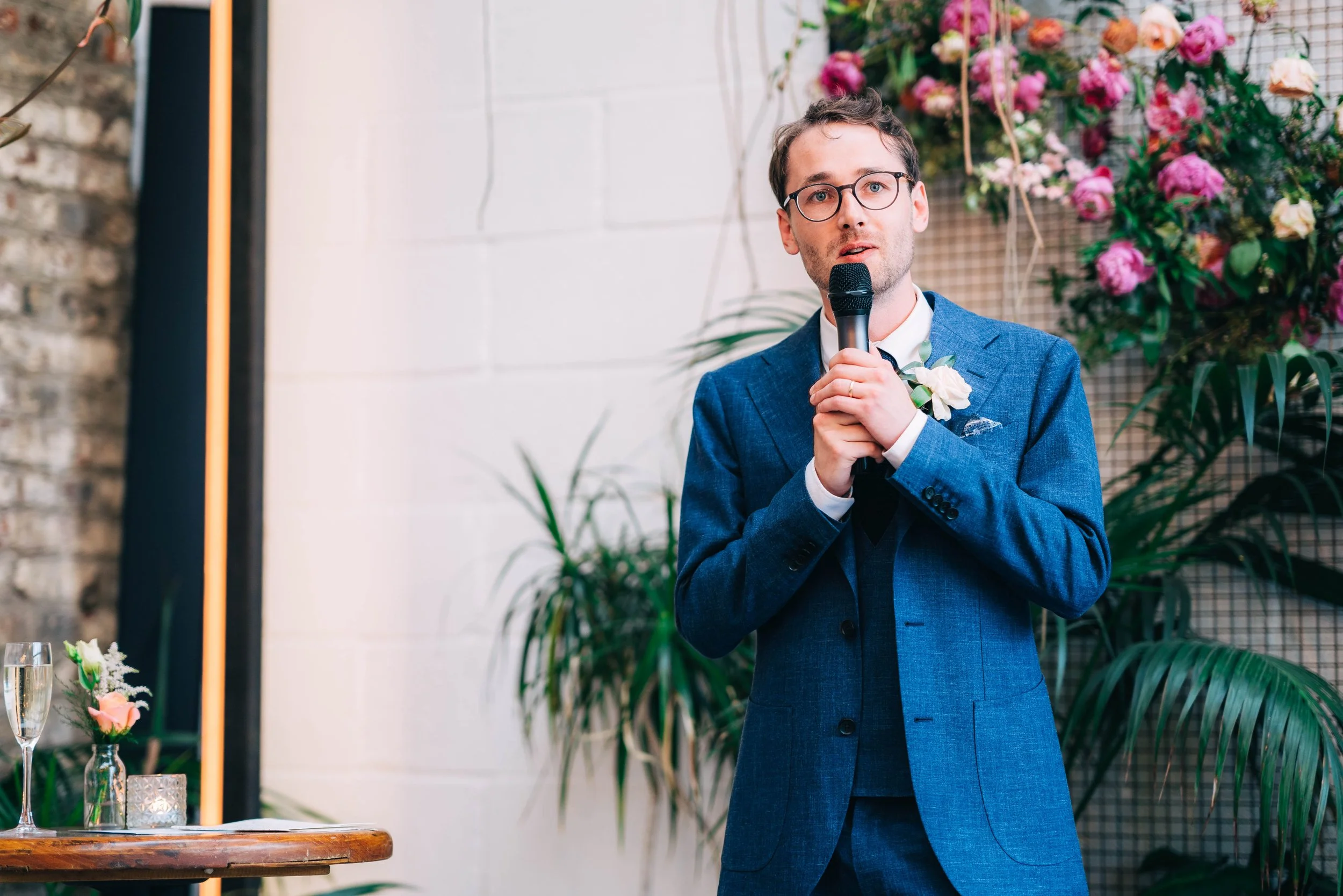 0201_Irem&Rob_Hackney Town Hall_Hackney Coffee Company_16.7.22_DSC03658.JPG