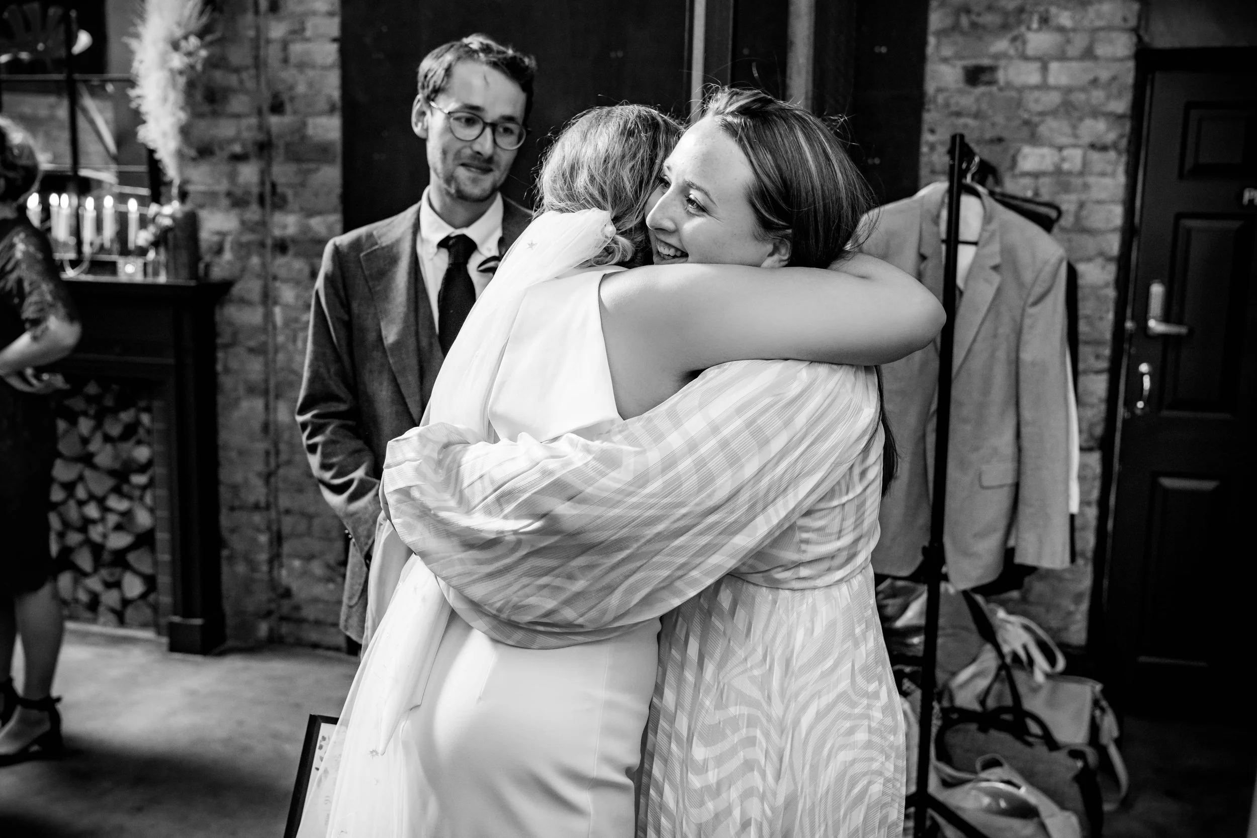 0210_Irem&Rob_Hackney Town Hall_Hackney Coffee Company_16.7.22_DSC09183.JPG