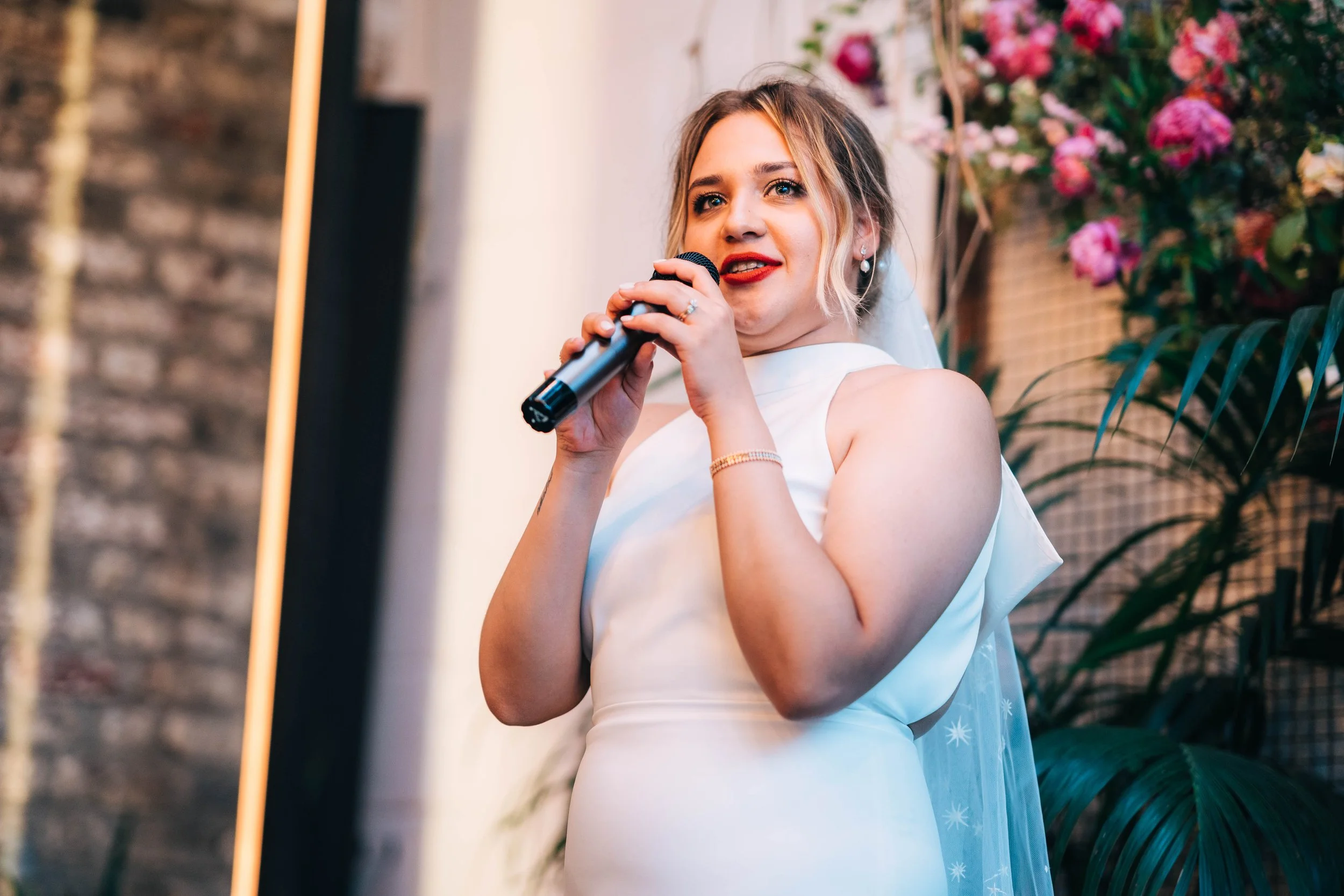 0232_Irem&Rob_Hackney Town Hall_Hackney Coffee Company_16.7.22_DSC04126.JPG