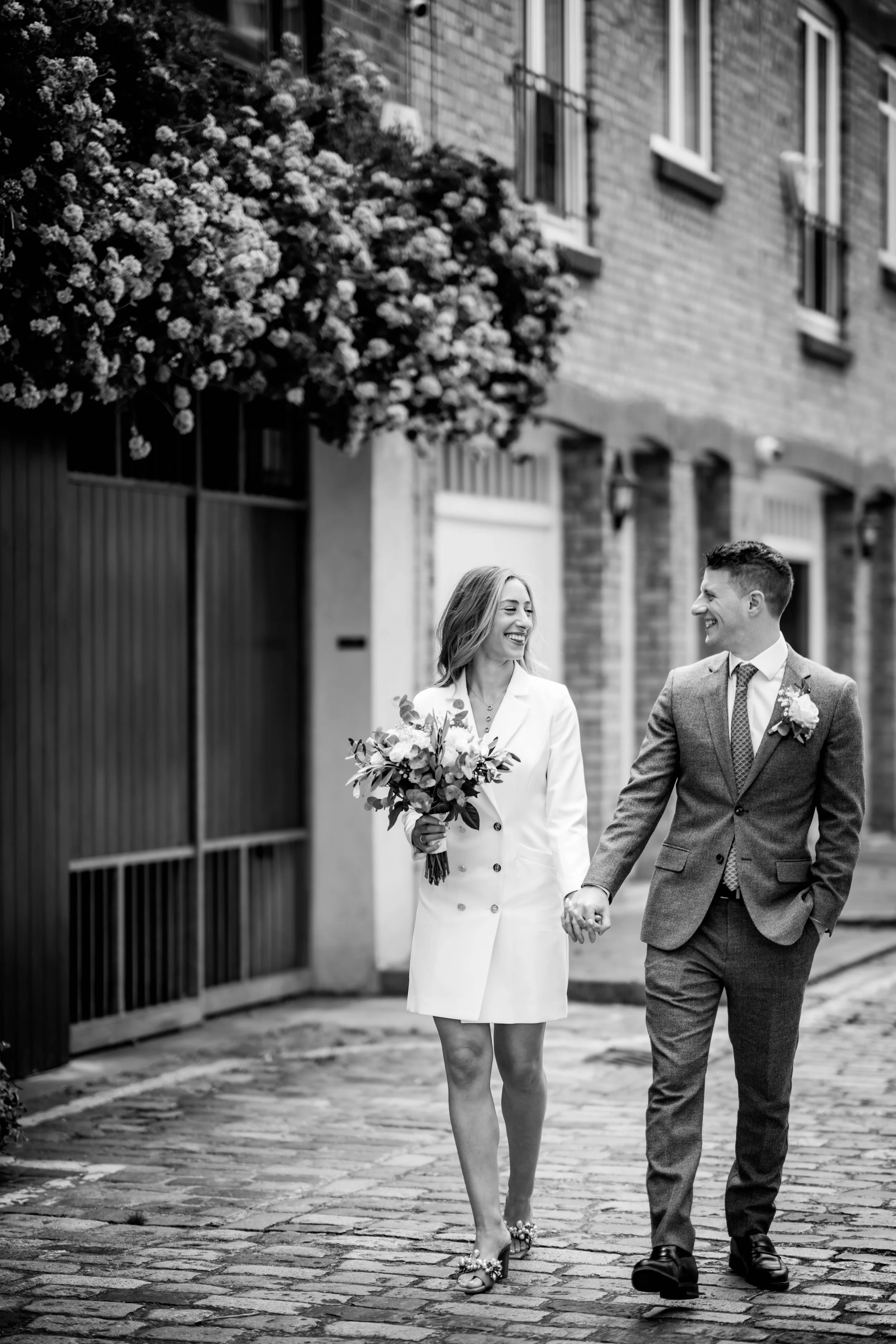 0017_Oliver&Katia_The Old Marylebone Town Hall_DSC01482.JPG