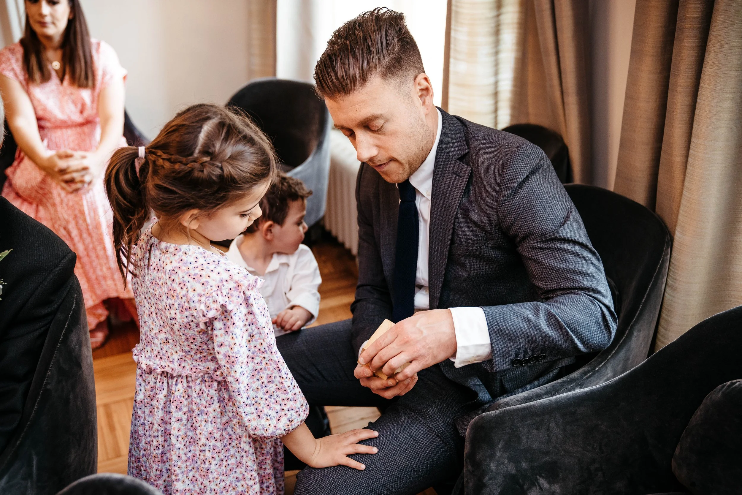 0056_Oliver&Katia_The Old Marylebone Town Hall_DSC03714.JPG