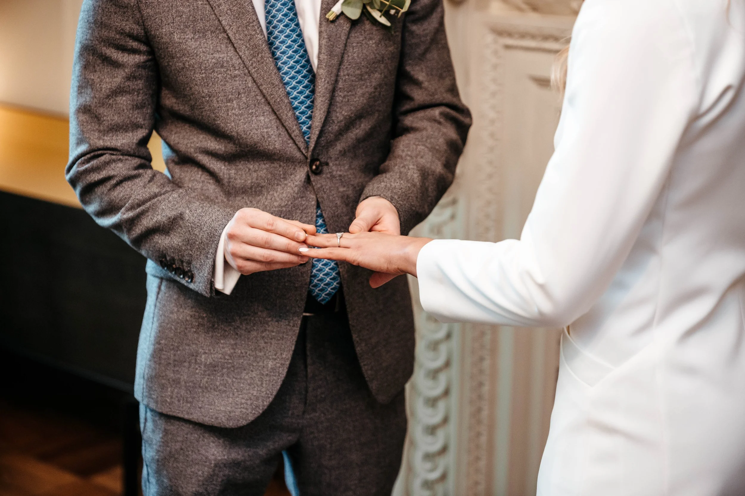 0076_Oliver&Katia_The Old Marylebone Town Hall_DSC03810.JPG