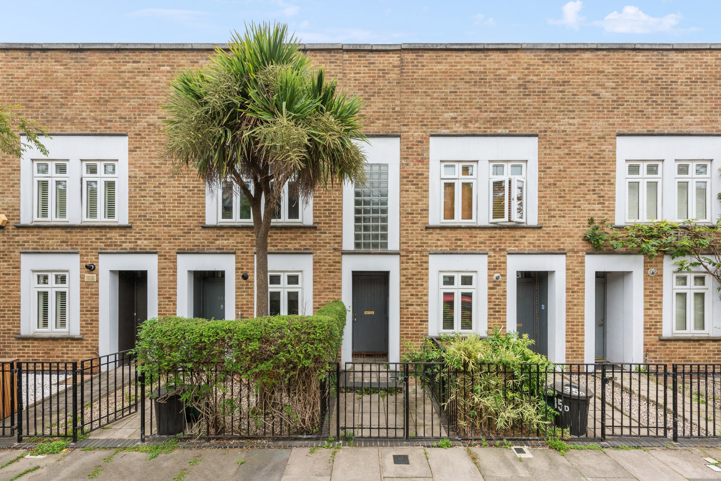 366_property photos_001.JPG