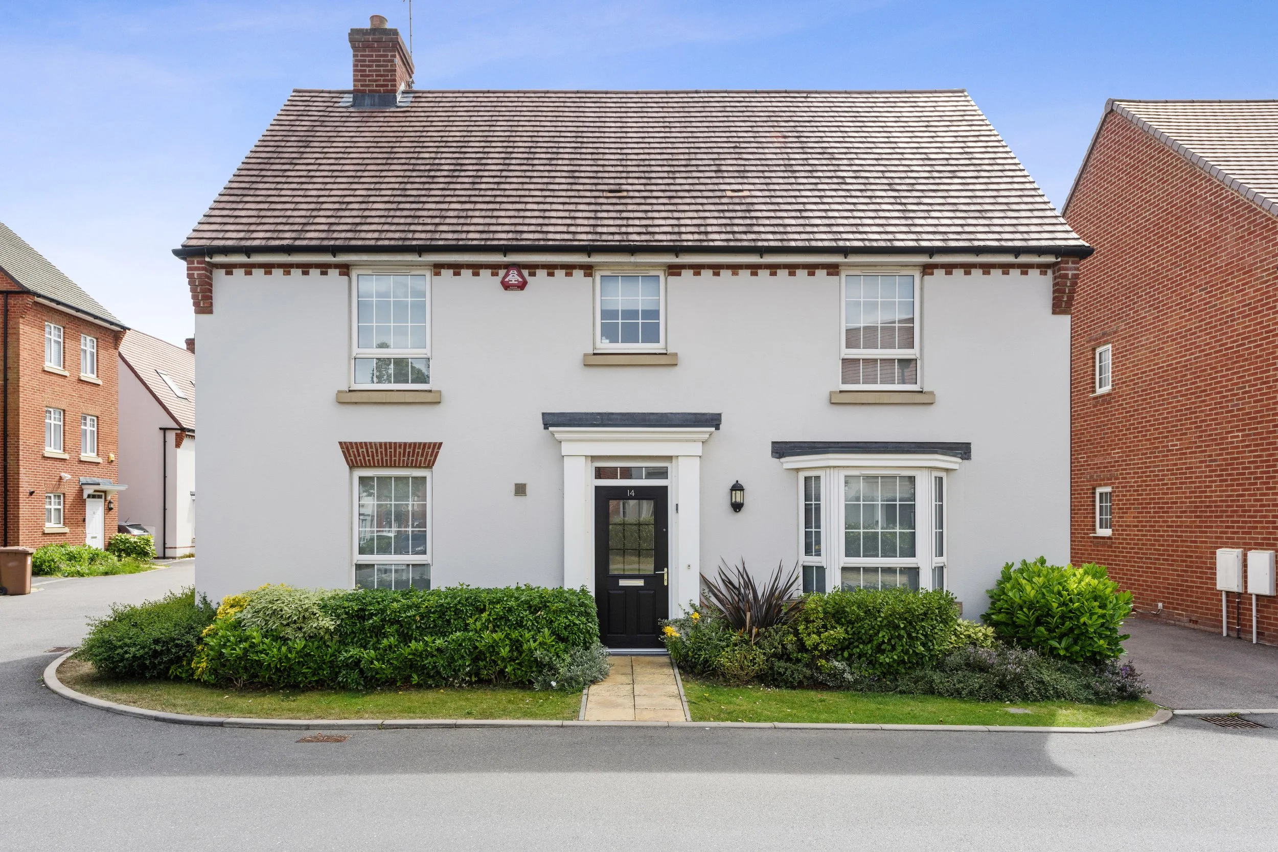 214_property photos_001.JPG