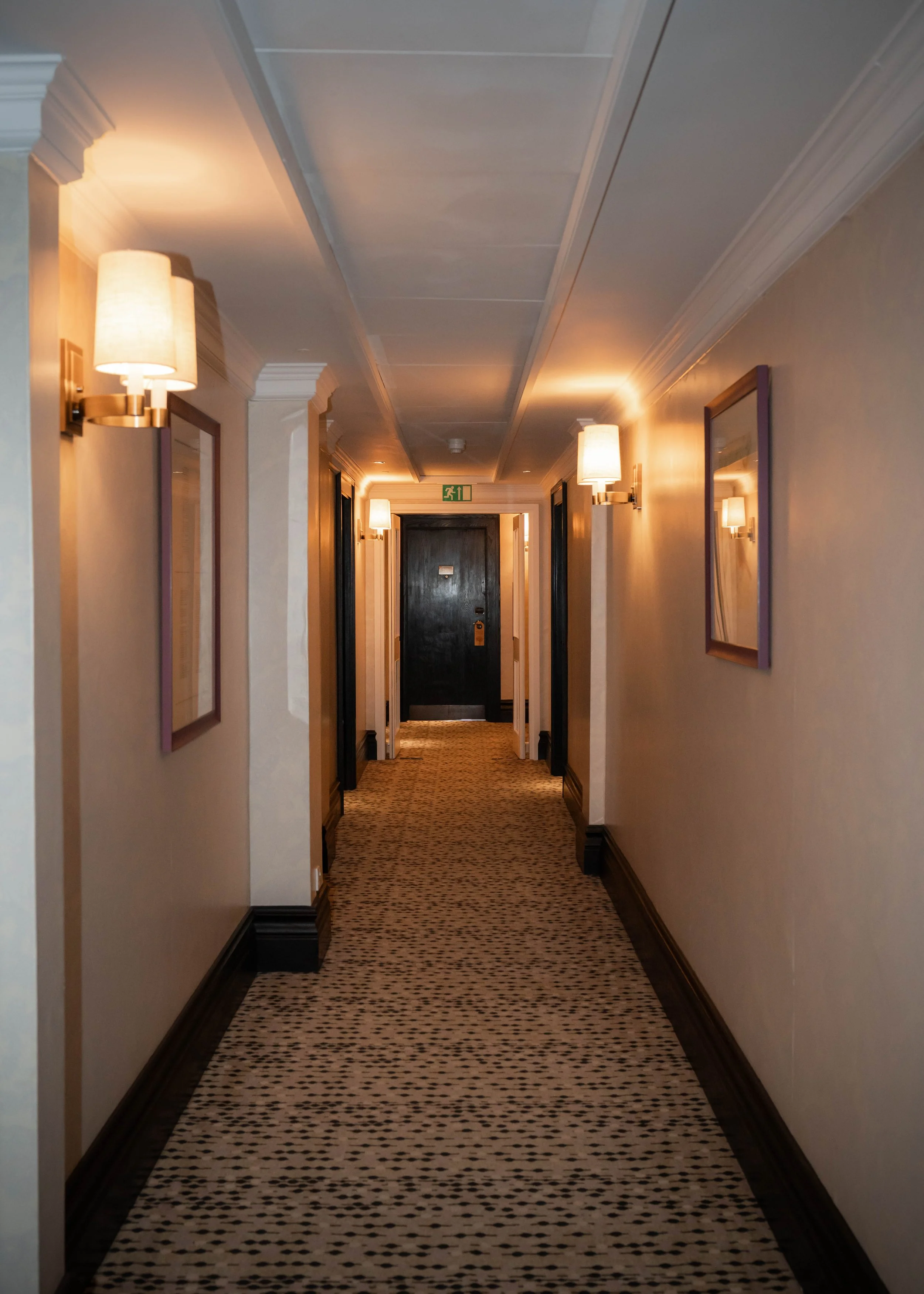 0018_St. Ermin's Hotel 5 Apr_08031.JPG