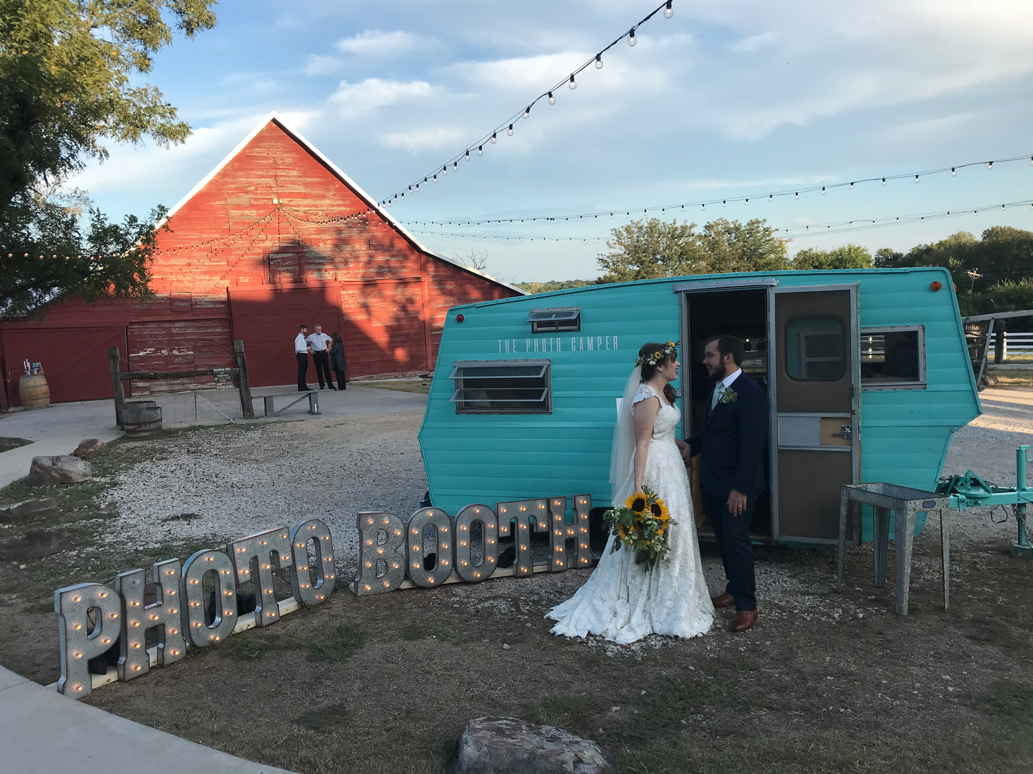 Kyle and Laurens wedding photo booth with the Photo Camper