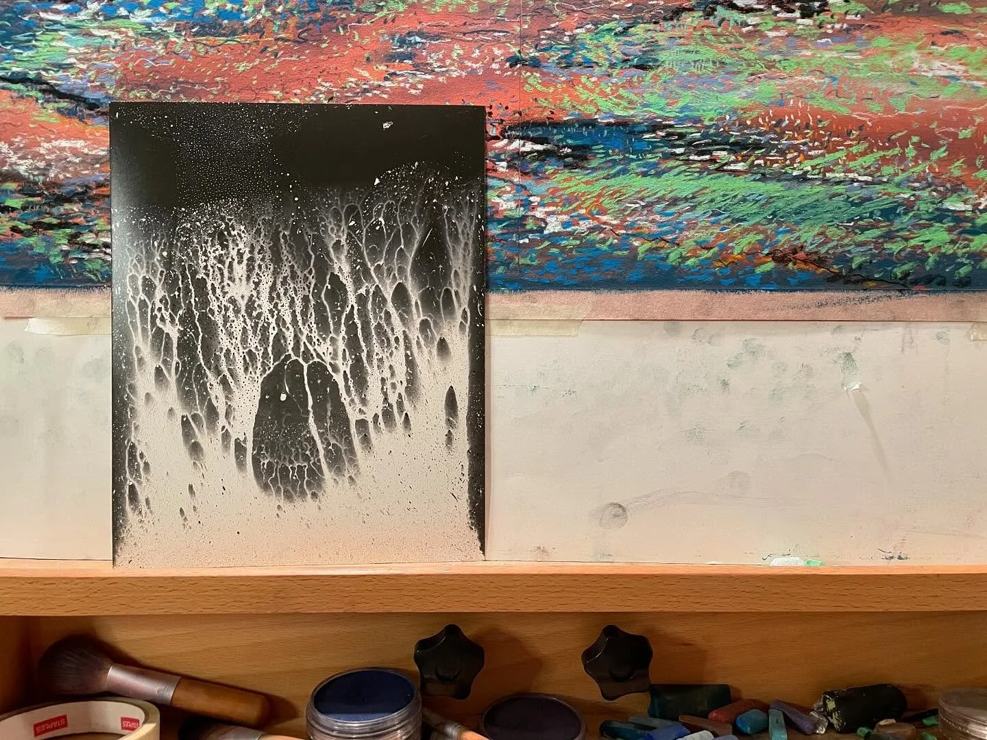 Falling waters 

#chemigram #alternativephotography # microgram #Artcomtemporary #Scienceisart #Contemporaryartcollector #Beauxart #Landscapeart #artonpaper #Phillyartist #inspiredbynature #Artista #Artcurator #Originalart #interiordesign#homeart #ca