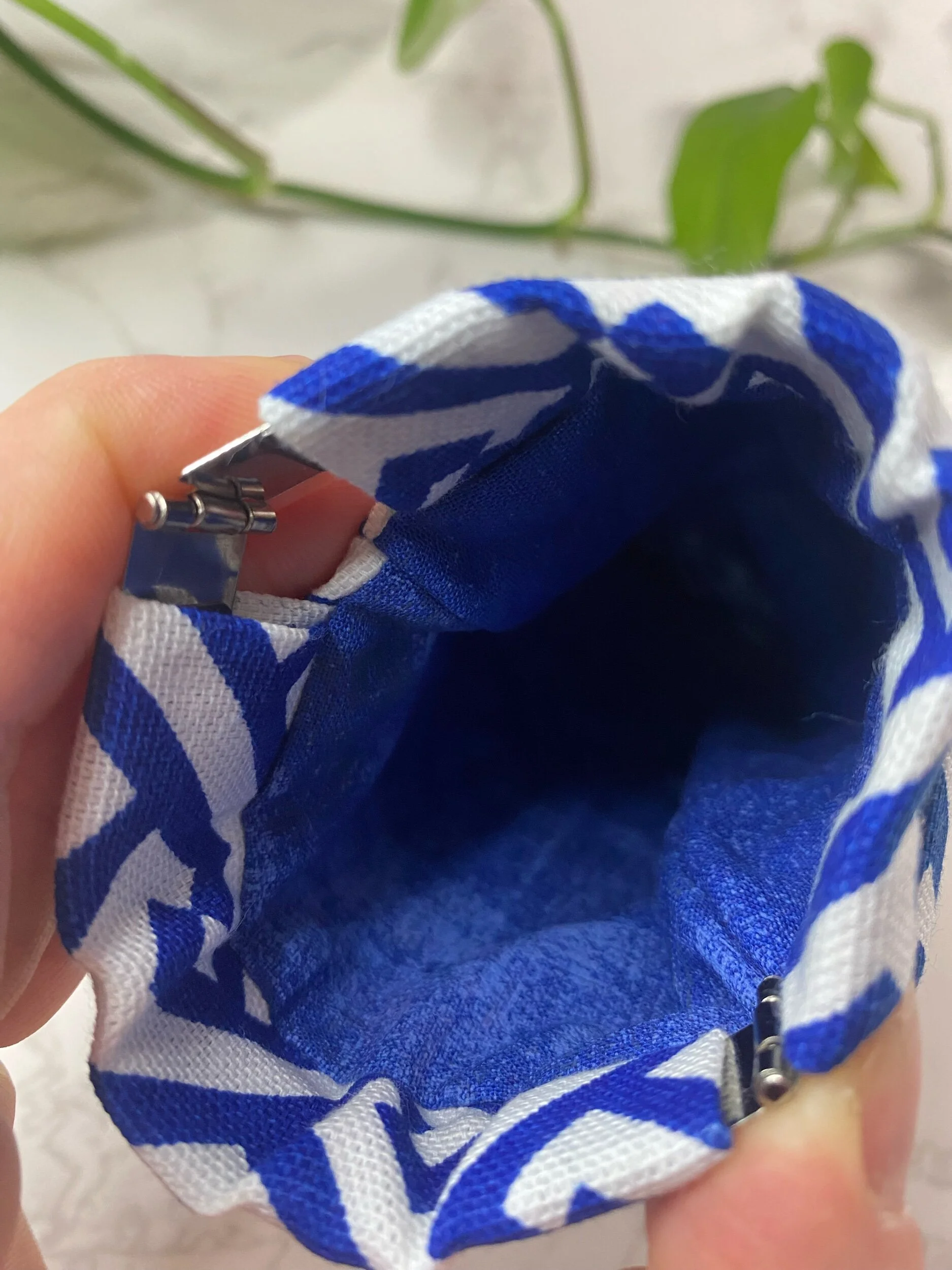 ACB1EE0D-F7B2-4361-9A6D-151711B7DC4F