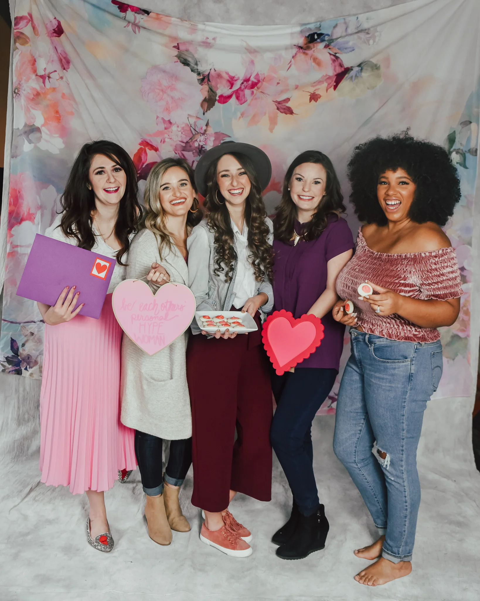 5-IDEAS-FOR-HOSTING-THE-ULTIMATE-GALENTINE'S-DAY-PARTY-3.jpg