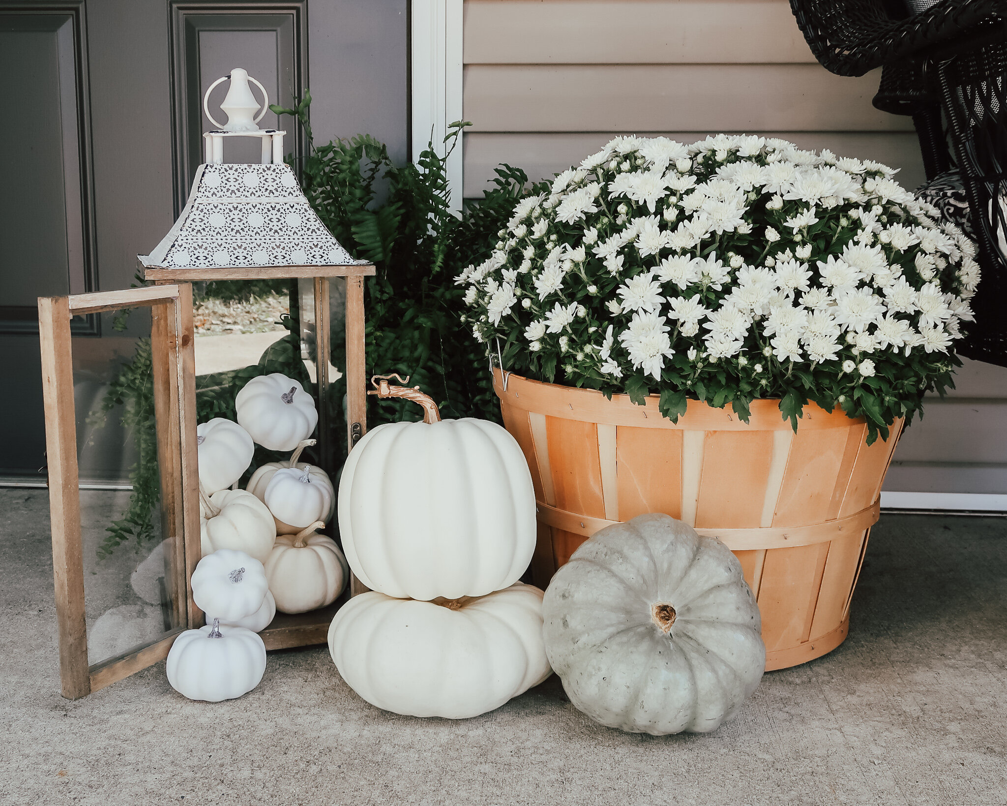 FALL FRONT PORCH DECOR — SAM and NATE