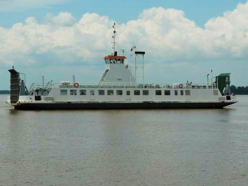 Canawaima Ferry Border Transfer (Guyana).jpg