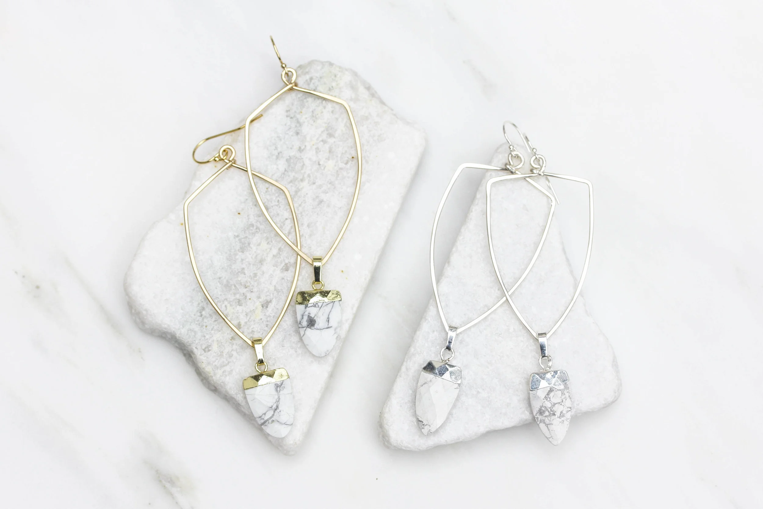 RB864_Howlite_3_34.jpg