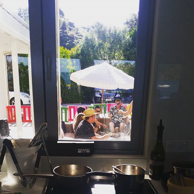 These lovely folk! Relaxing in the sunshine while our team got dinner sorted. We loved looking after you, in your home....... When friends and family gather, we'll be there with bells on.  #tutukakacoast #catering #chefathome #birthdayparty #sixcours