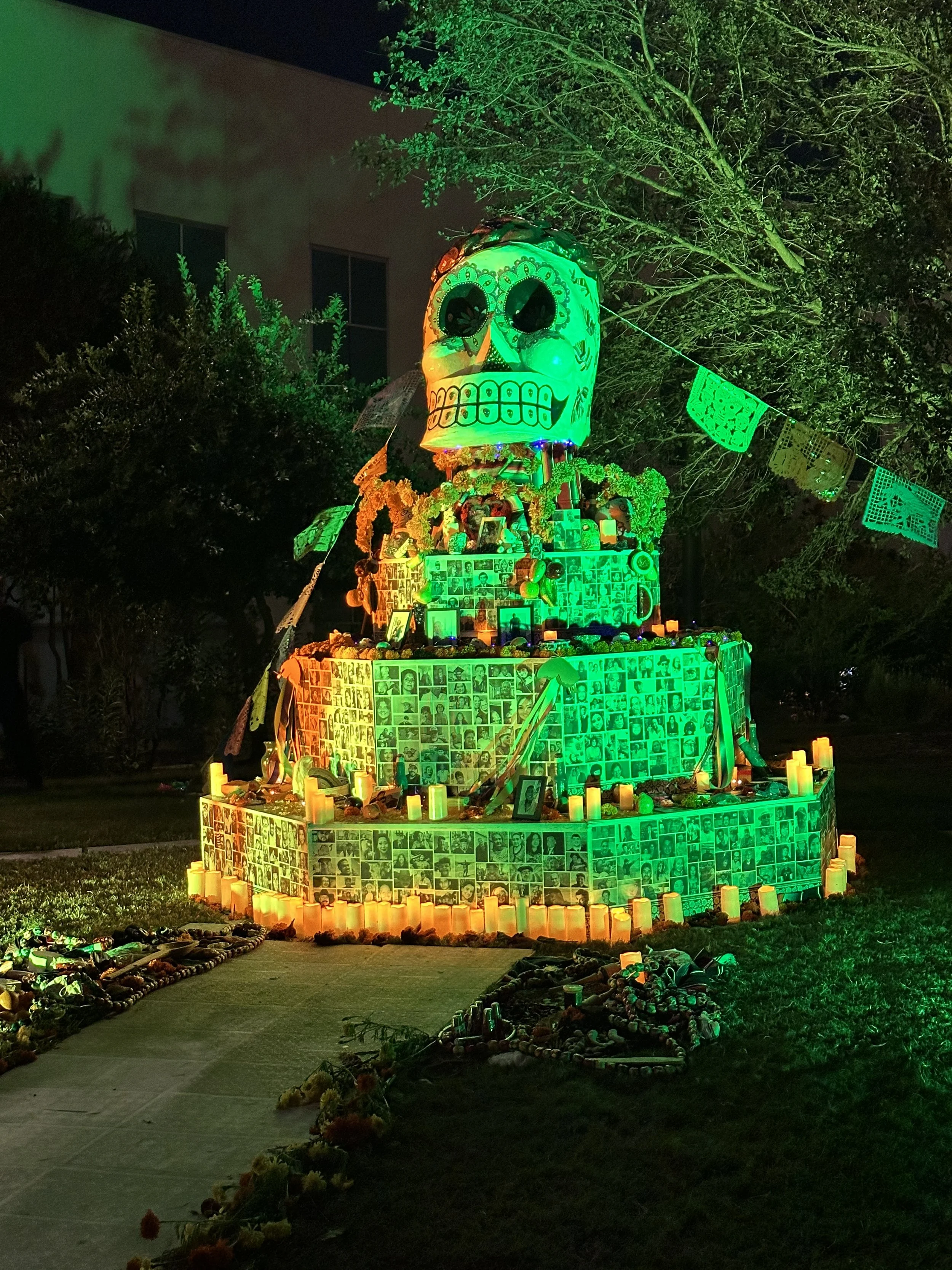  If you consider yourself remotely Texan, you owe it to yourself to go see Dia de los Muertos on the Riverwalk in SATX.  Shot on iPhone 14 Pro. Taken 24 October 2025. 