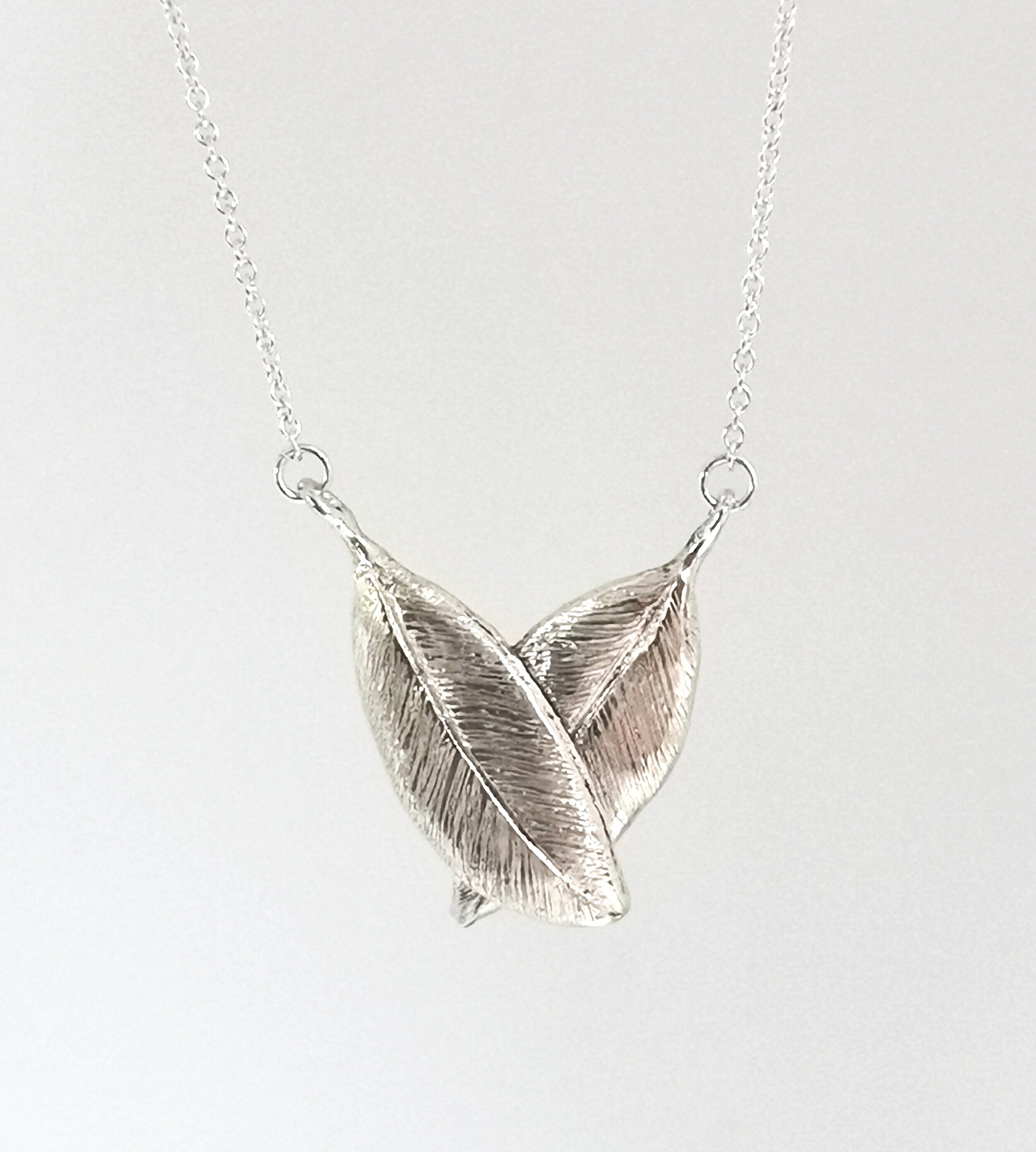 Pohutukawa+Leaf+Pendant+hanging.jpg