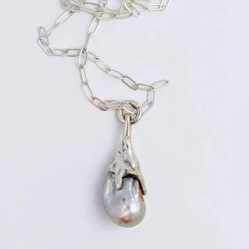 Baroque Pearl Pendant - Chunky Pearl Necklace