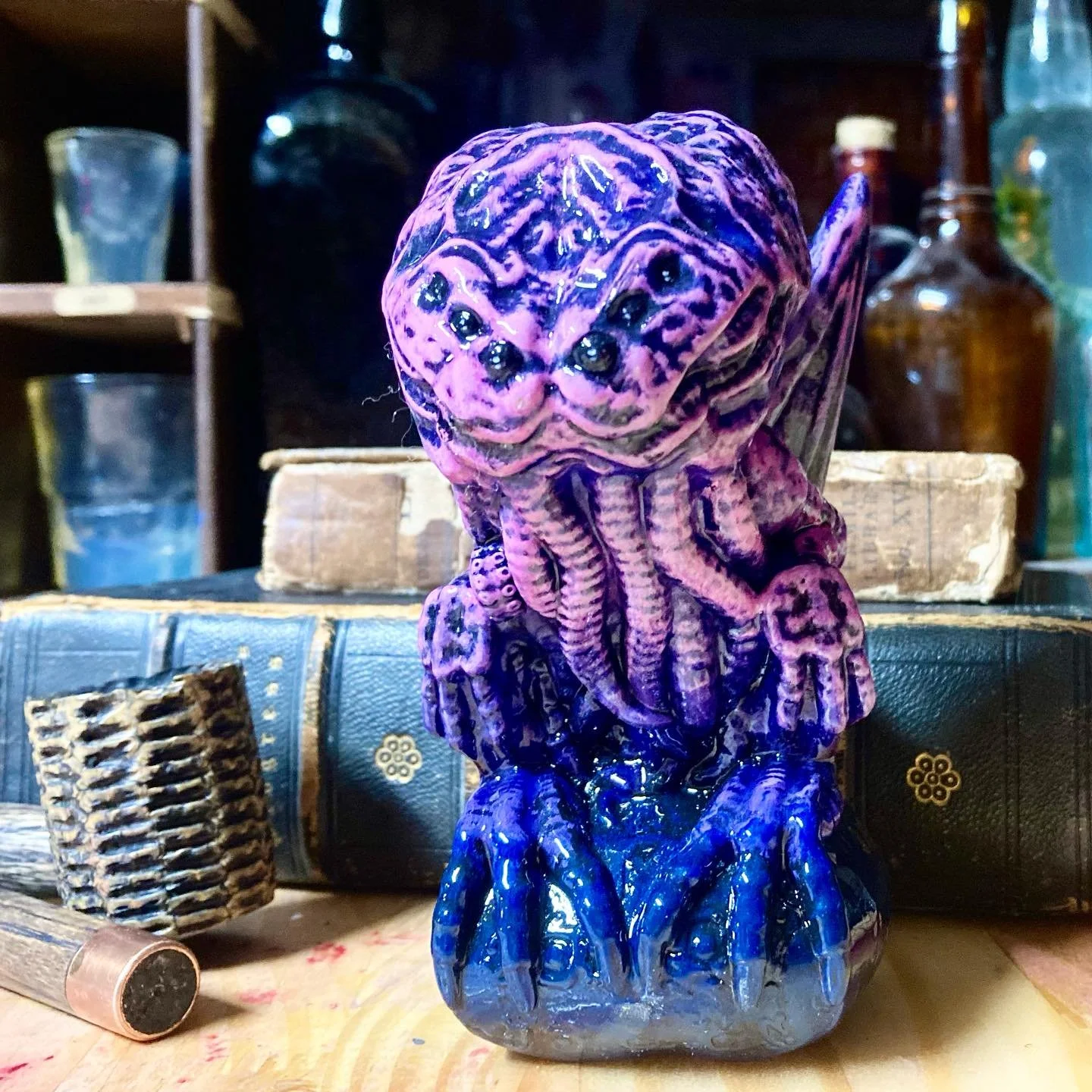 Get ready @tenacioustoys fans! Our first three colorways will be dropping very, very soon at Tenacious Toys. Purple Pestlince is a hand painted very limited edition of 10.
Cthulhu has long been one of my favorite classic monsters. For my take, I want