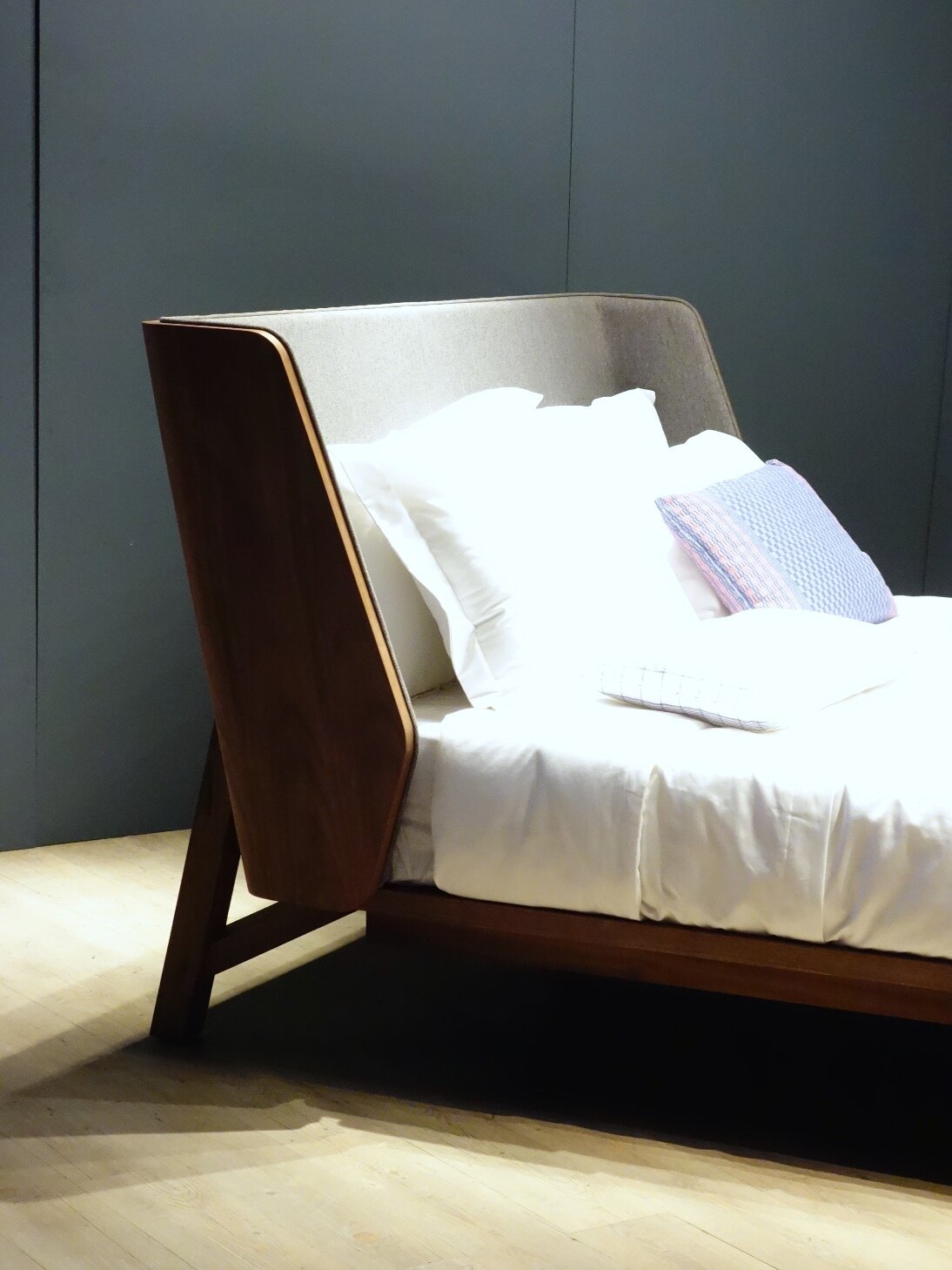 JTG-A001 Jotter Bed - 04.JPG