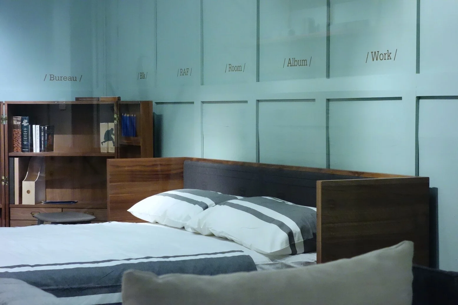 JTG-A005-N Plane Bed - 03.JPG