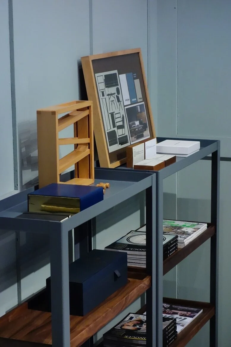 JTG-W001 Cargo Bookcase - 04.JPG