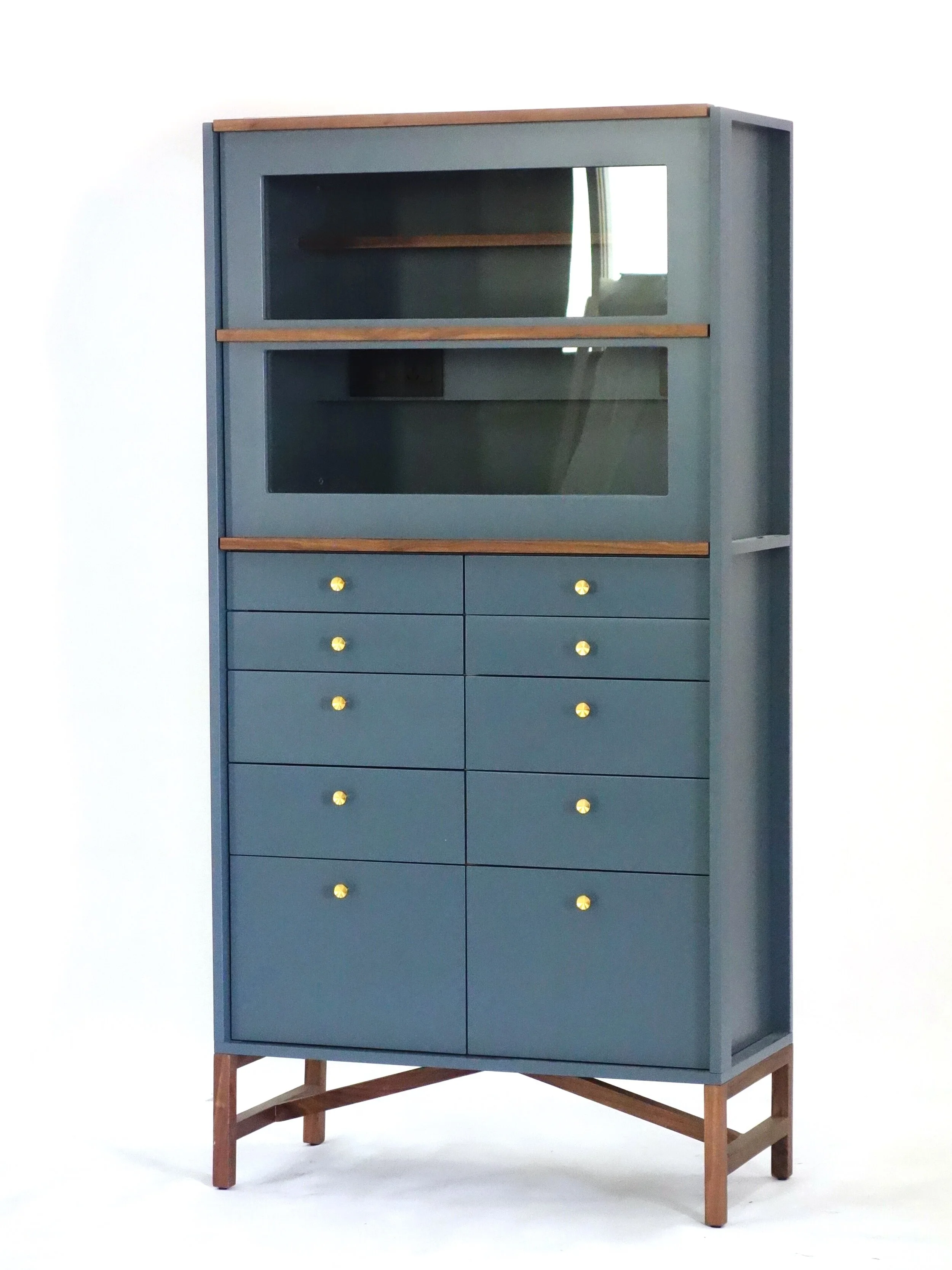 TRK-Q002 Finder Pantry (1).JPG