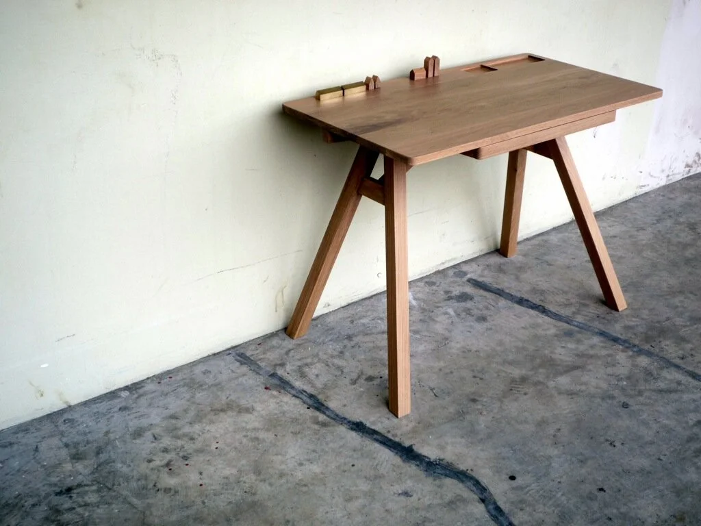 JTG-V001 Jotter Desk - 01.JPG