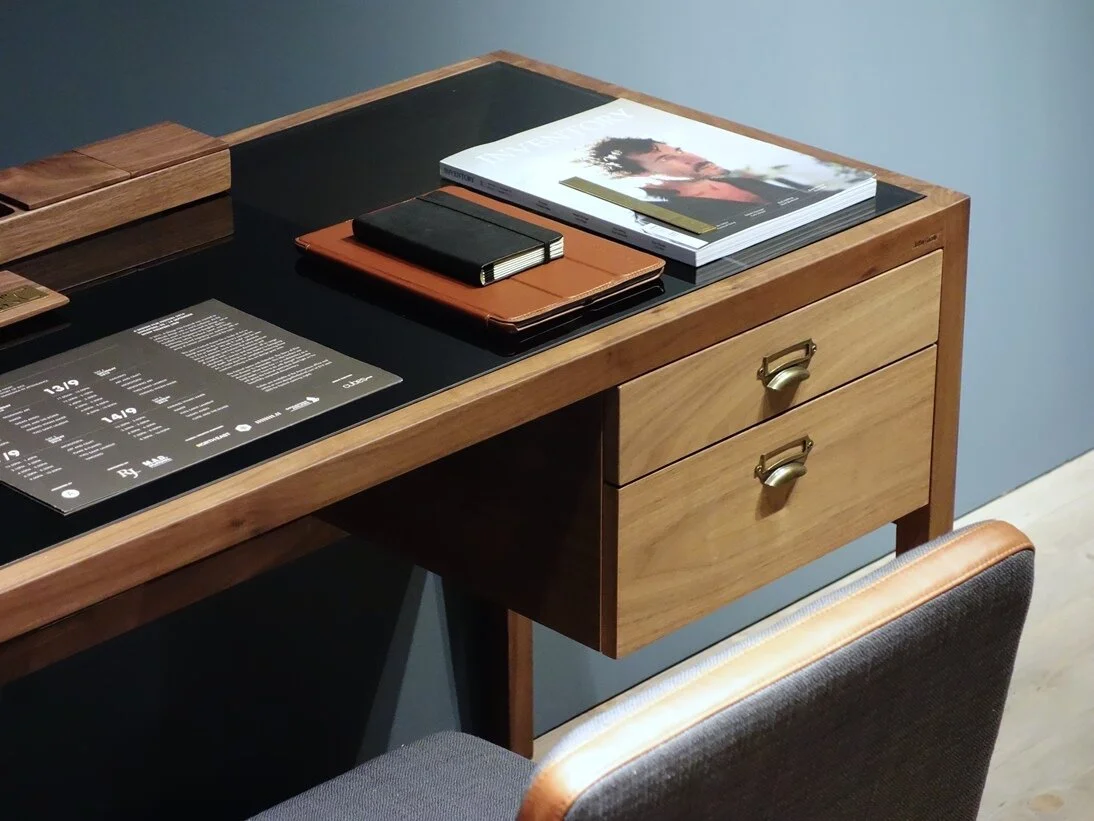 JTG-V003-N Letter-N Desk - 10.JPG