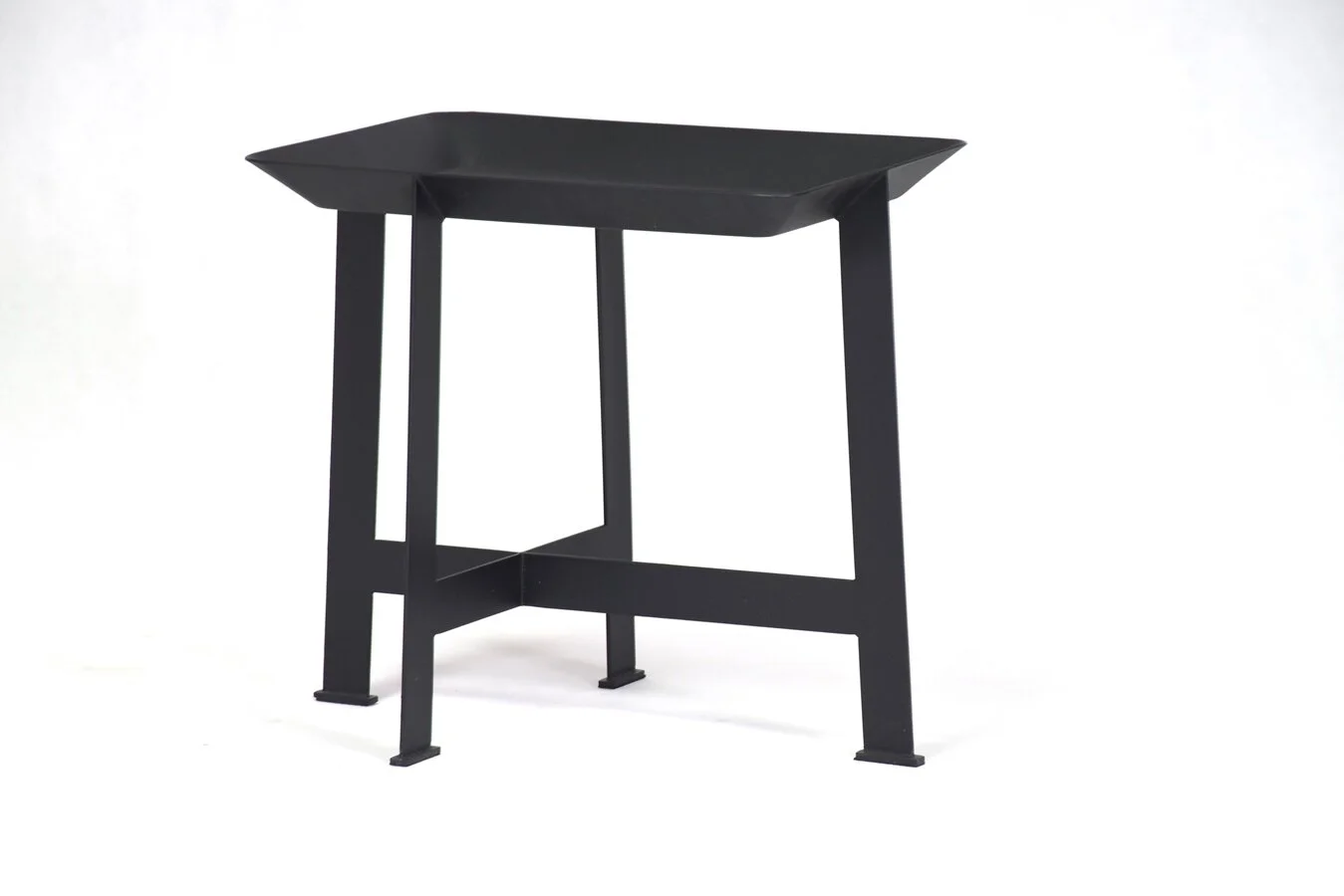 JTG-T007E Carbon End Table - 02.JPG