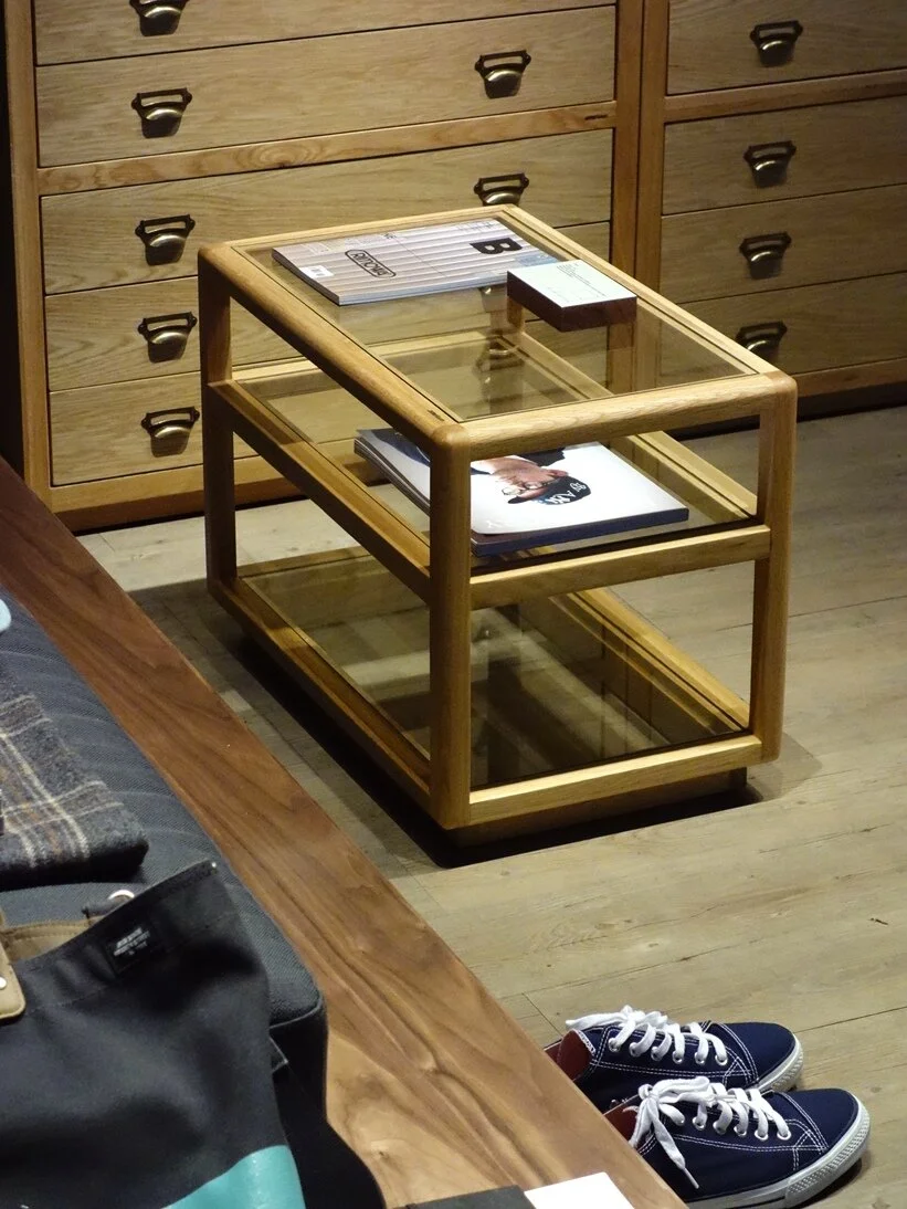 JTG-T008E Case End Table - 01.JPG