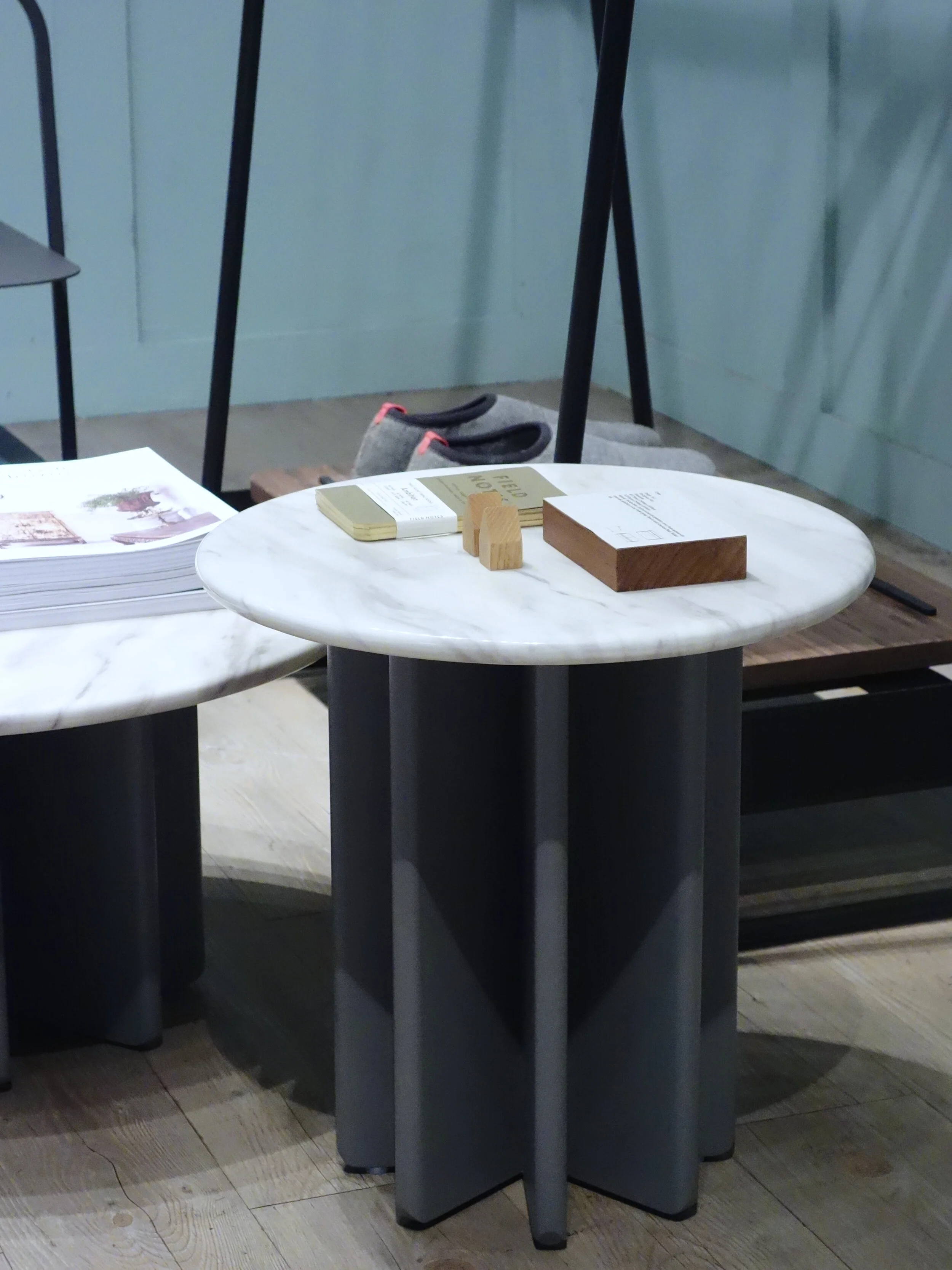 JTG-T016 Polar Coffee & End Table (2).JPG