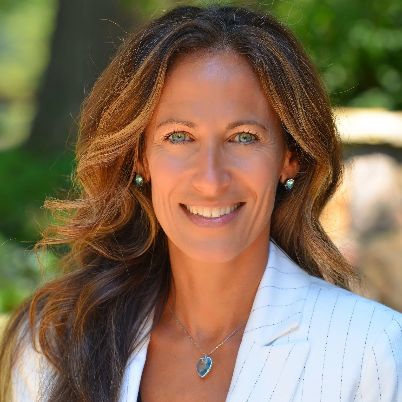 Jeanine Finelli, FMCHC: Director of Coaching Jeanine is a Functional Medicine Certified Health Coach and also a graduate of the Institute of Integrative Nutrition in NYC. She is also the published author of, Love Yourself to Health...with Gusto! She oversees the “Live Well” curriculum and believes that at the core of all positive and lasting change resides a deep love and respect of self. Naturally, we call her “Oprah.”