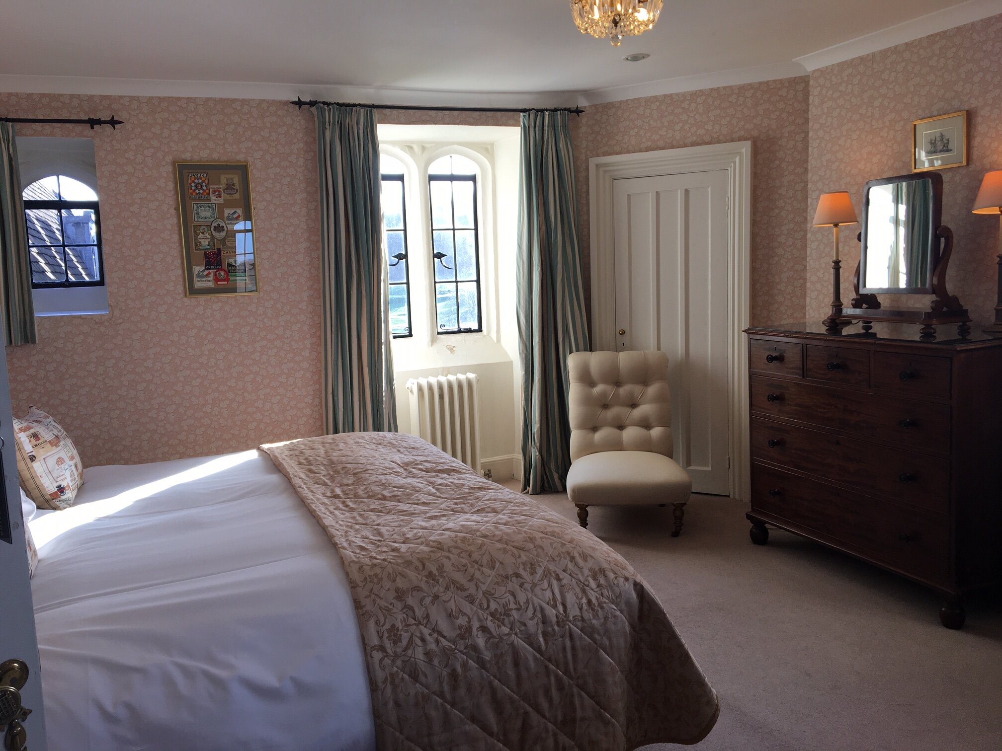 Castle Battlement - a beautiful triple aspect room, which the photo doesn't do justice