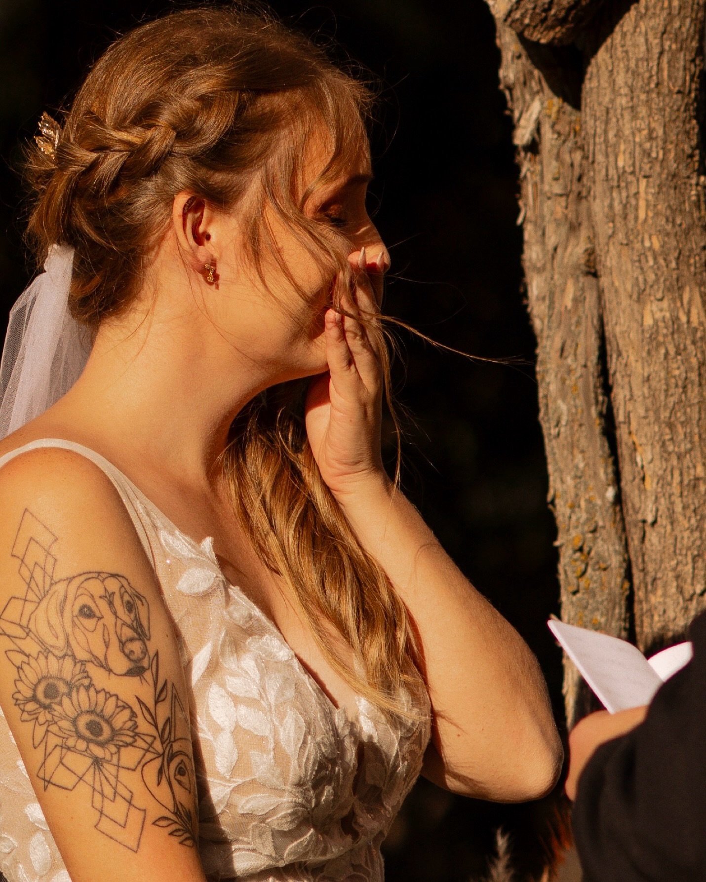 as your wedding photographer, I believe the most important job I have is not to fabricate moments, but to take notice of the moments already happening. 

#mnweddingphotographer #minnesotaweddingphotographer #midwestweddingphotographer #weddingphotogr