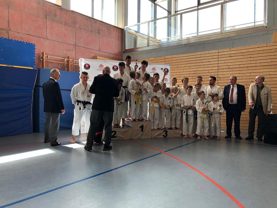 Preisverleihung mit den Ehrengästen. Quelle: TKCB e.V.