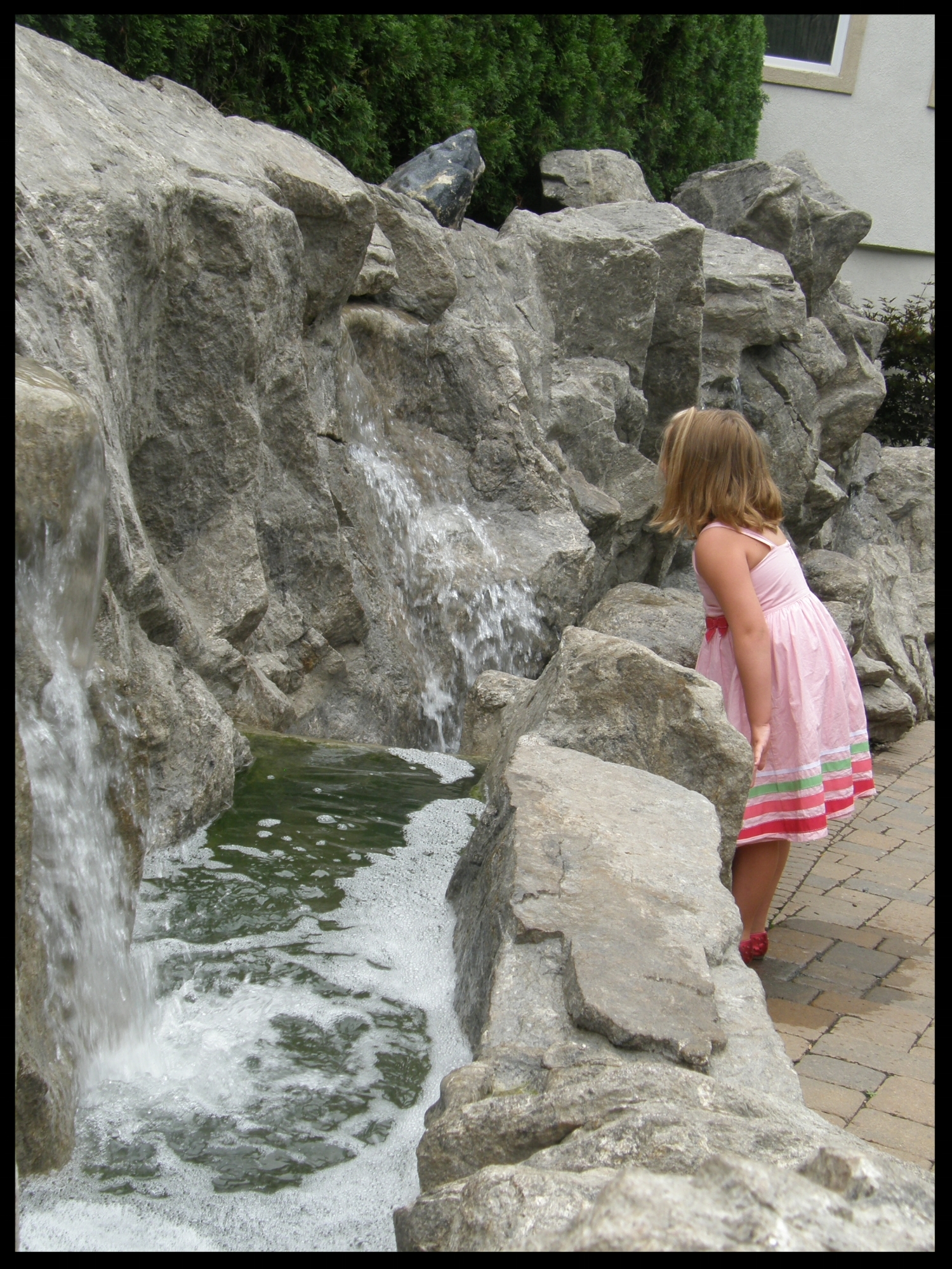 Cascade Waterfall Feature