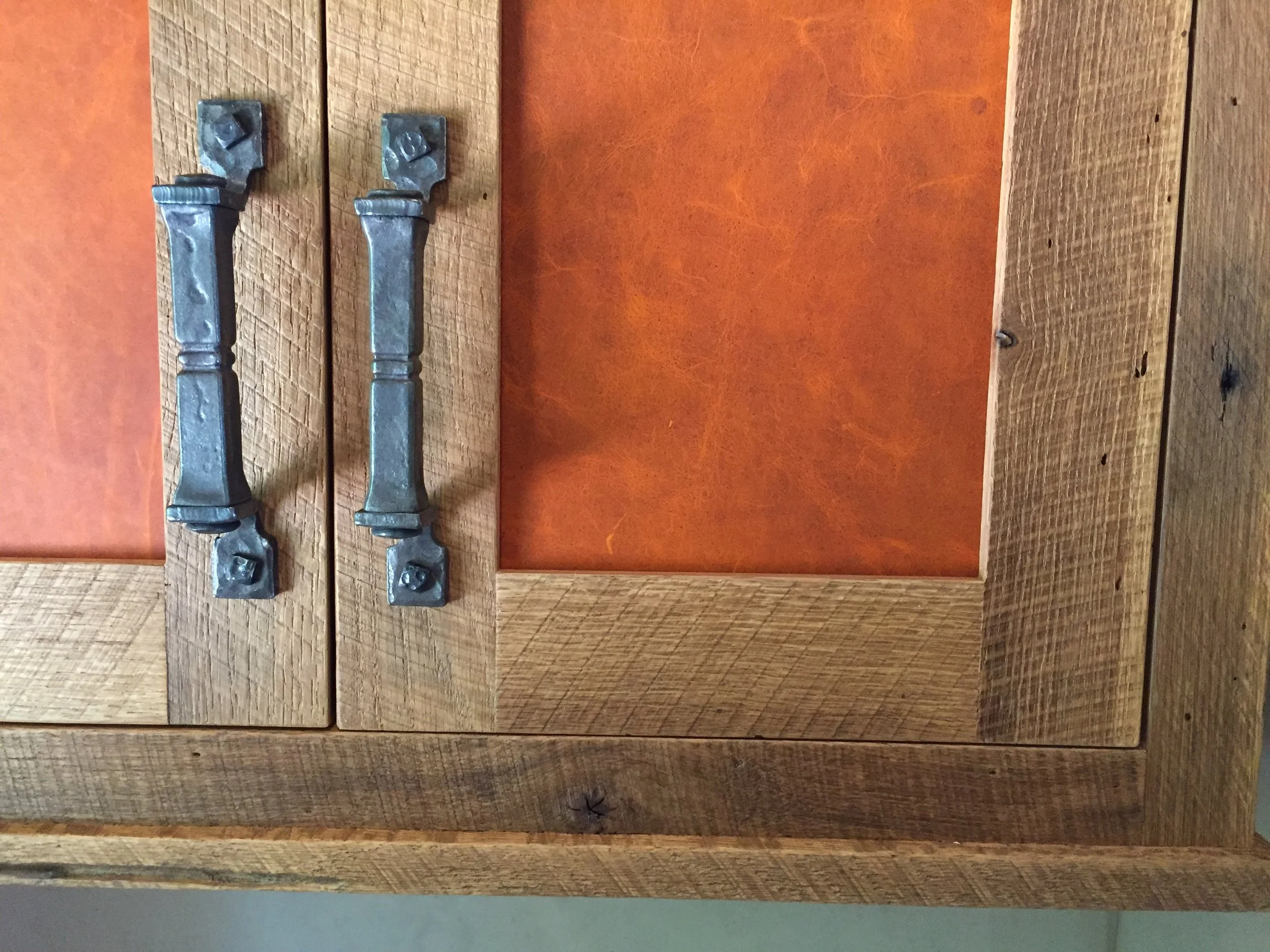 Oak & Leather
