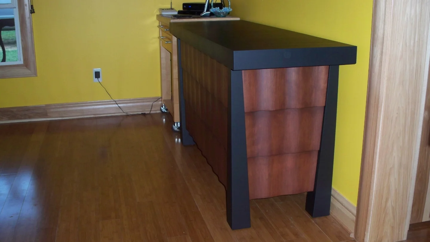 Credenza 012.jpg