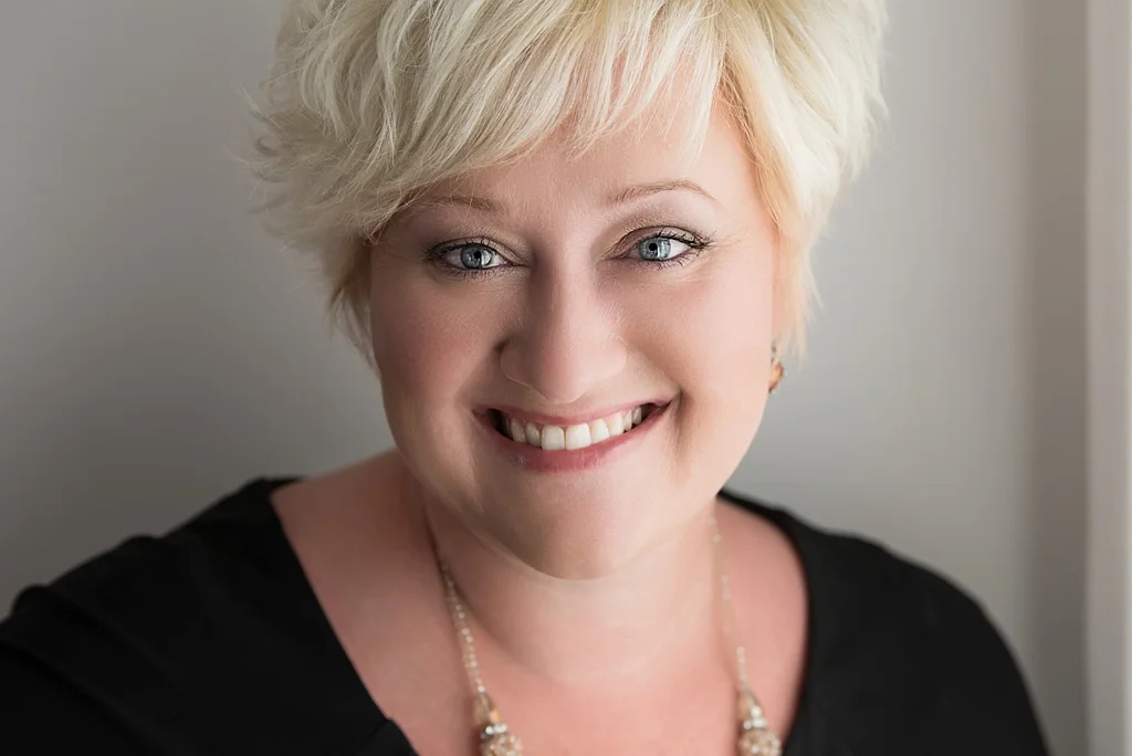 Headshots2017--13_WEB.jpg