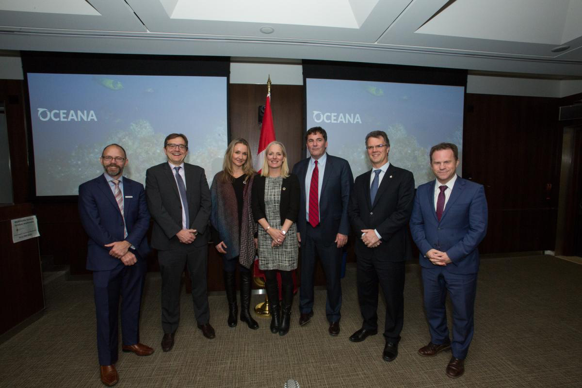 From left to right: Josh Laughren, Oceana Canada Executive Director; Jonathan Wilkinson, Minister of Fisheries, Oceans and the Canadian Coast Guard; Alexandra Cousteau, Oceana Senior Advisor; Catherine McKenna, Minister of the Environment and Climate Change; Dominic LeBlanc, Minister of Intergovernmental and Northern Affairs and Internal Trade; Fin Donnelly, MP and Co-Chair of the Oceans Caucus; Scott Simms, MP and Co-Chair of the Oceans Caucus