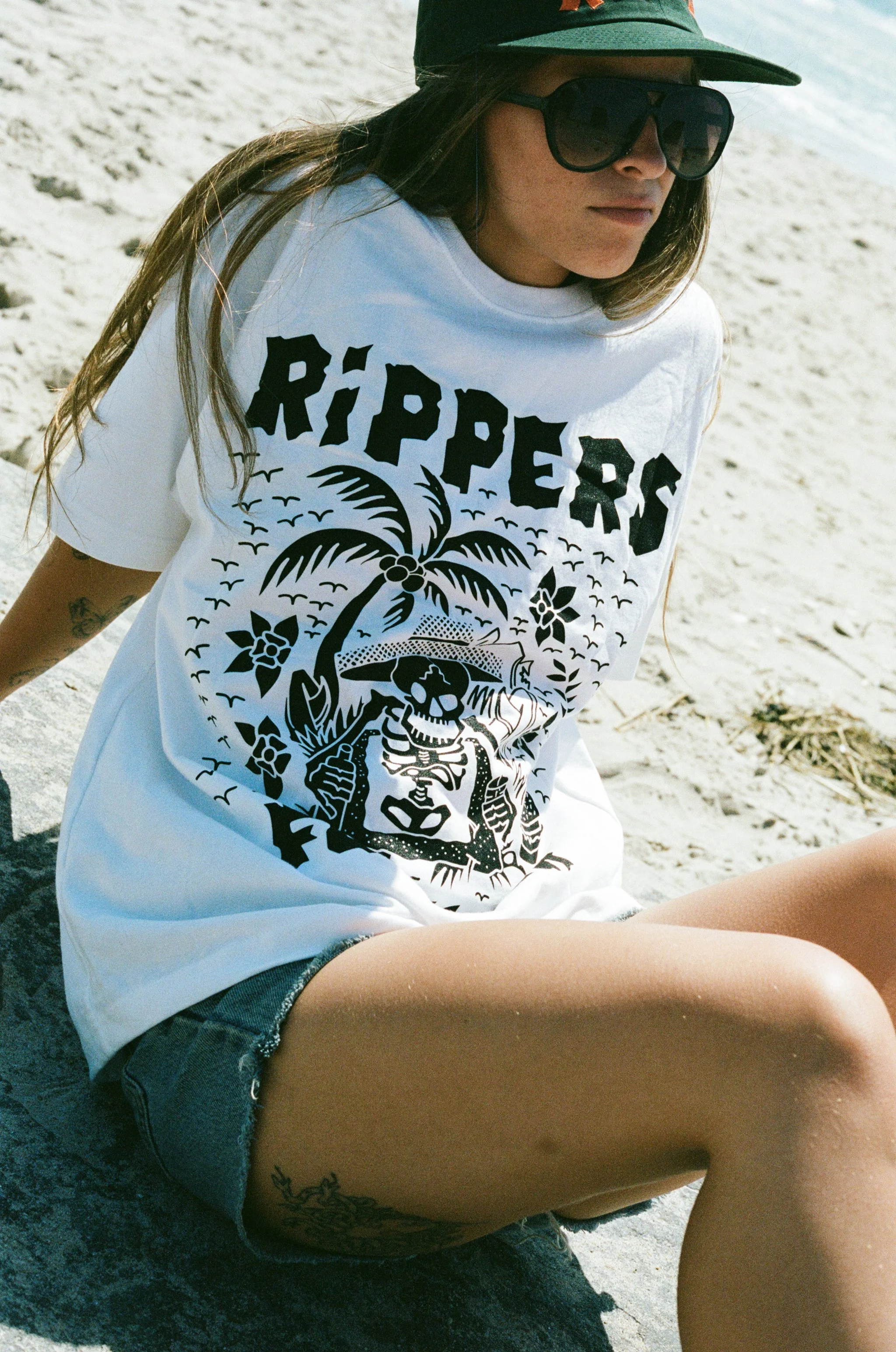 FOREVER TEE