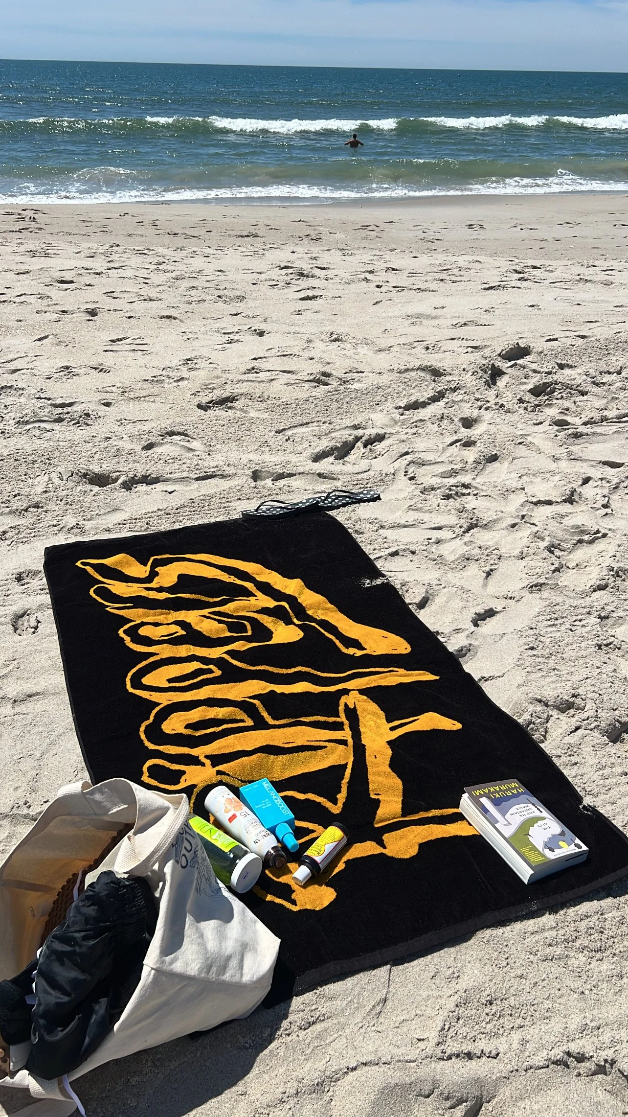TOWEL [Black + Gold]