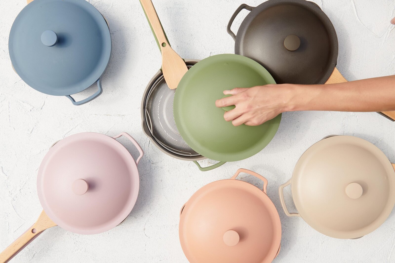 The Home's Non Toxic Cookware Guide