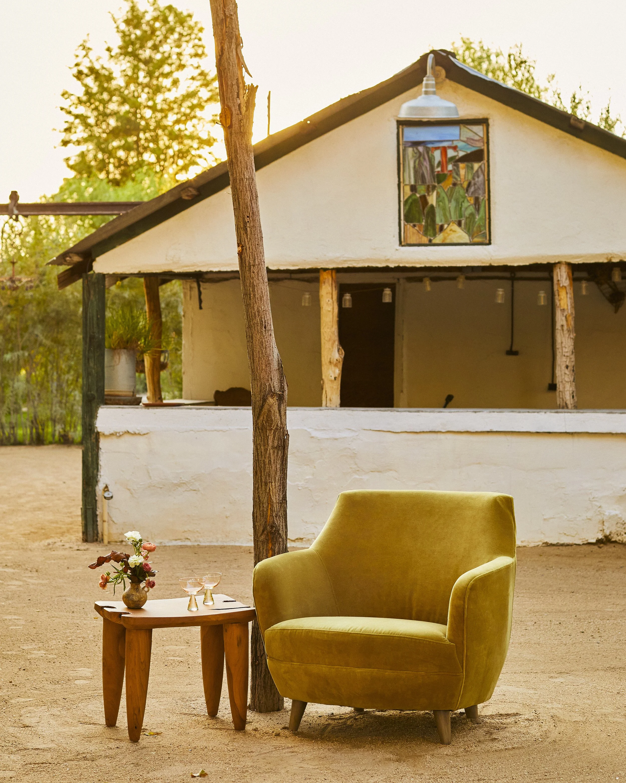 Vignette_Chair_02_0001_Cropped.jpg