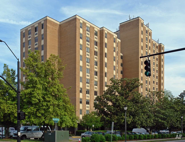 Glenwood Towers .jpg