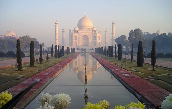 India_Taj_mahal.jpg